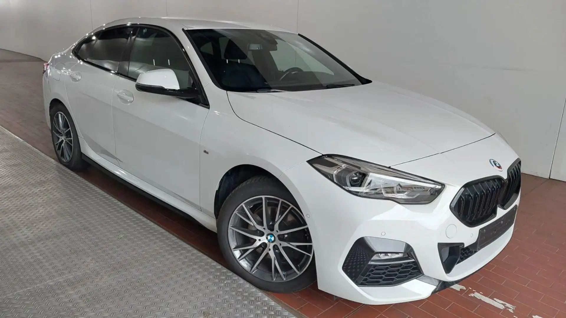 BMW 218 Gran Coupé M Sport /KAMERA / AHK /LEDER /1HA Alb - 2