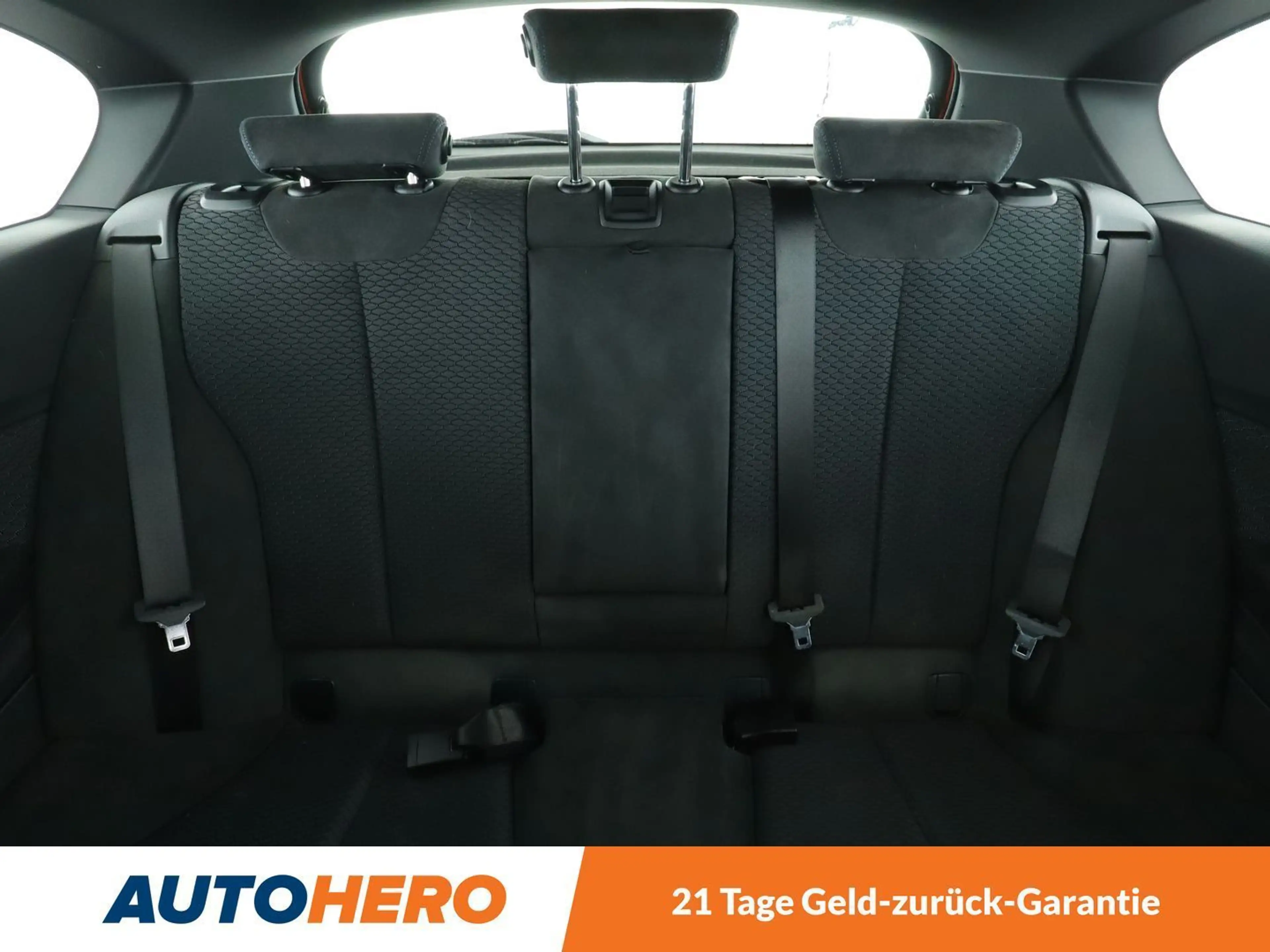 BMW 140 M140i xDrive Special Edition Aut.*NAVI*LED*TEMPO* — photo 15