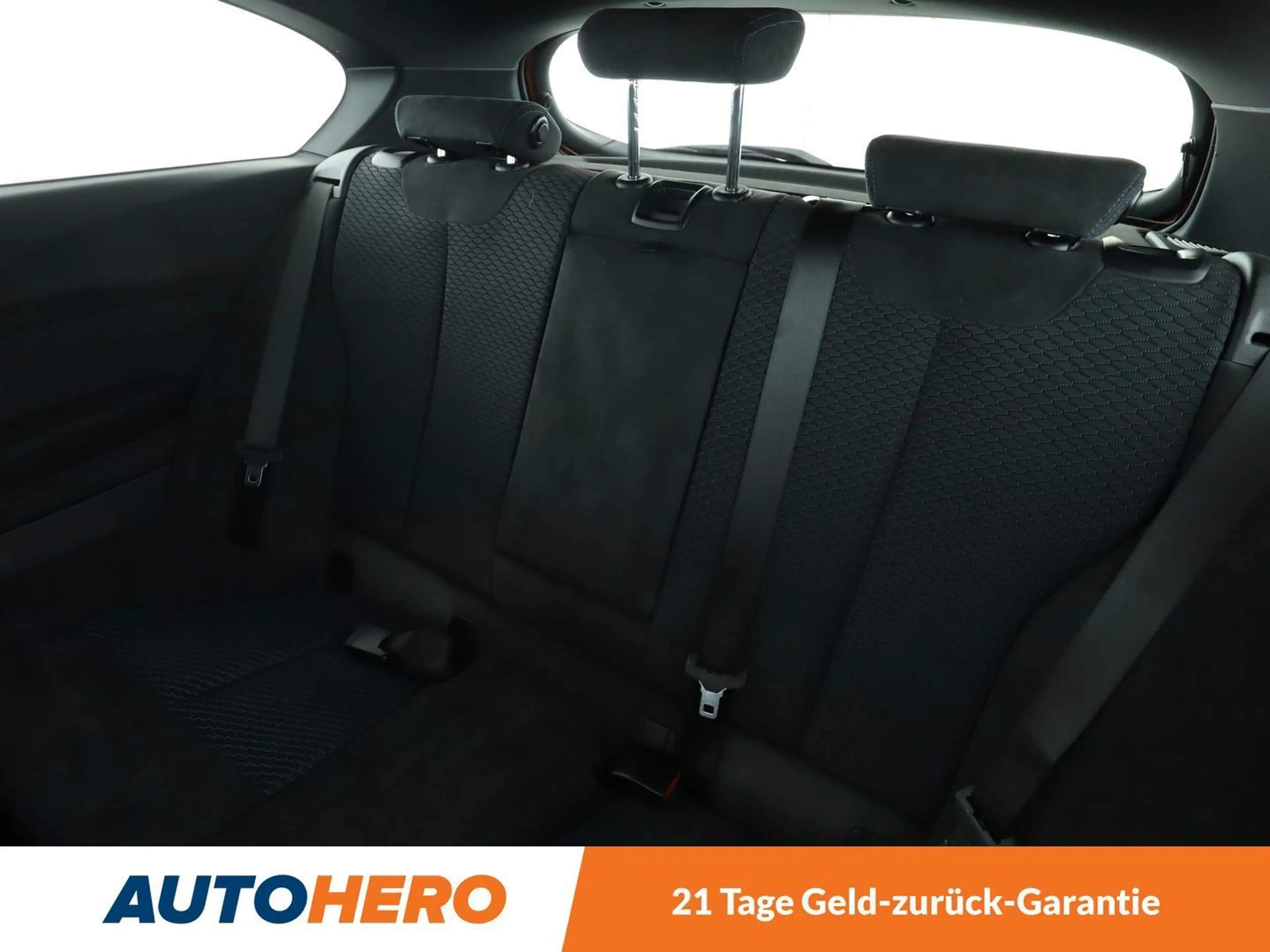 BMW 140 M140i xDrive Special Edition Aut.*NAVI*LED*TEMPO* — photo 14