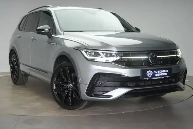 2023 Volkswagen Tiguan Allspace in Silver for sale