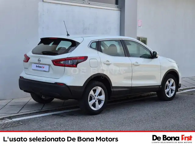 Nissan Qashqai view 4