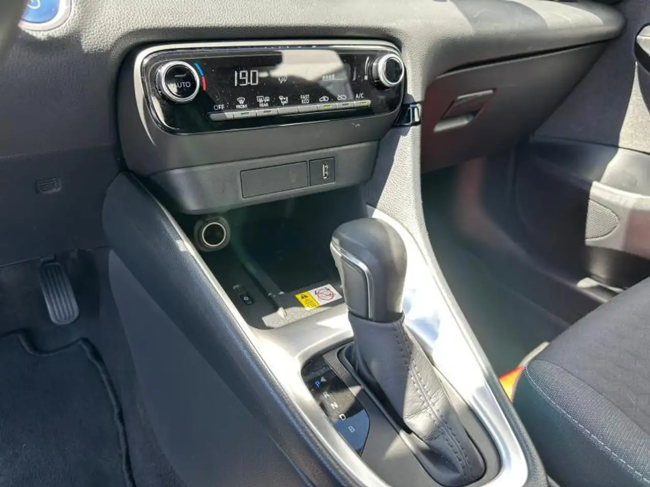 Toyota Yaris Iconic, миниатюра 19