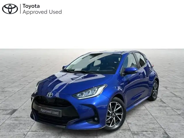 Toyota Yaris Iconic