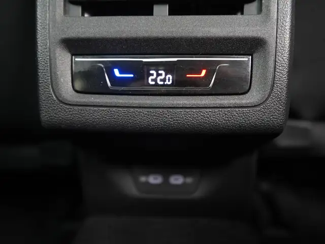 Volkswagen Golf view 28