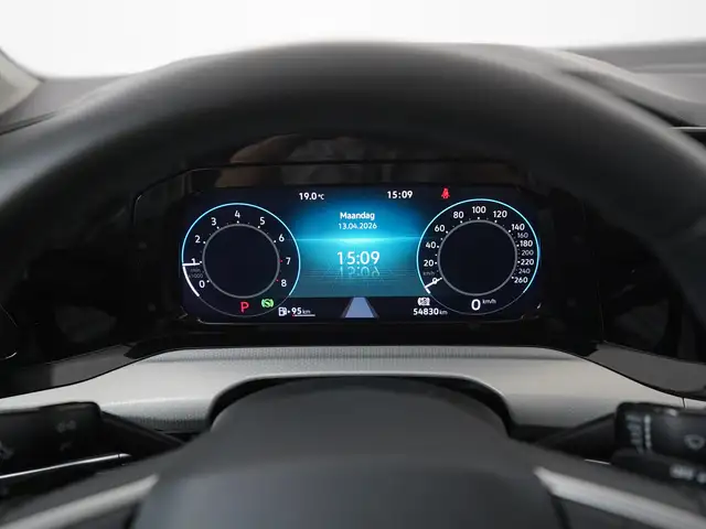 Volkswagen Golf view 8