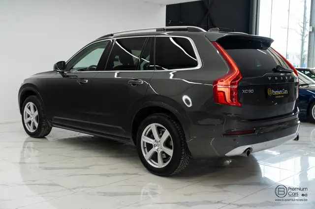 Volvo XC90 view 14