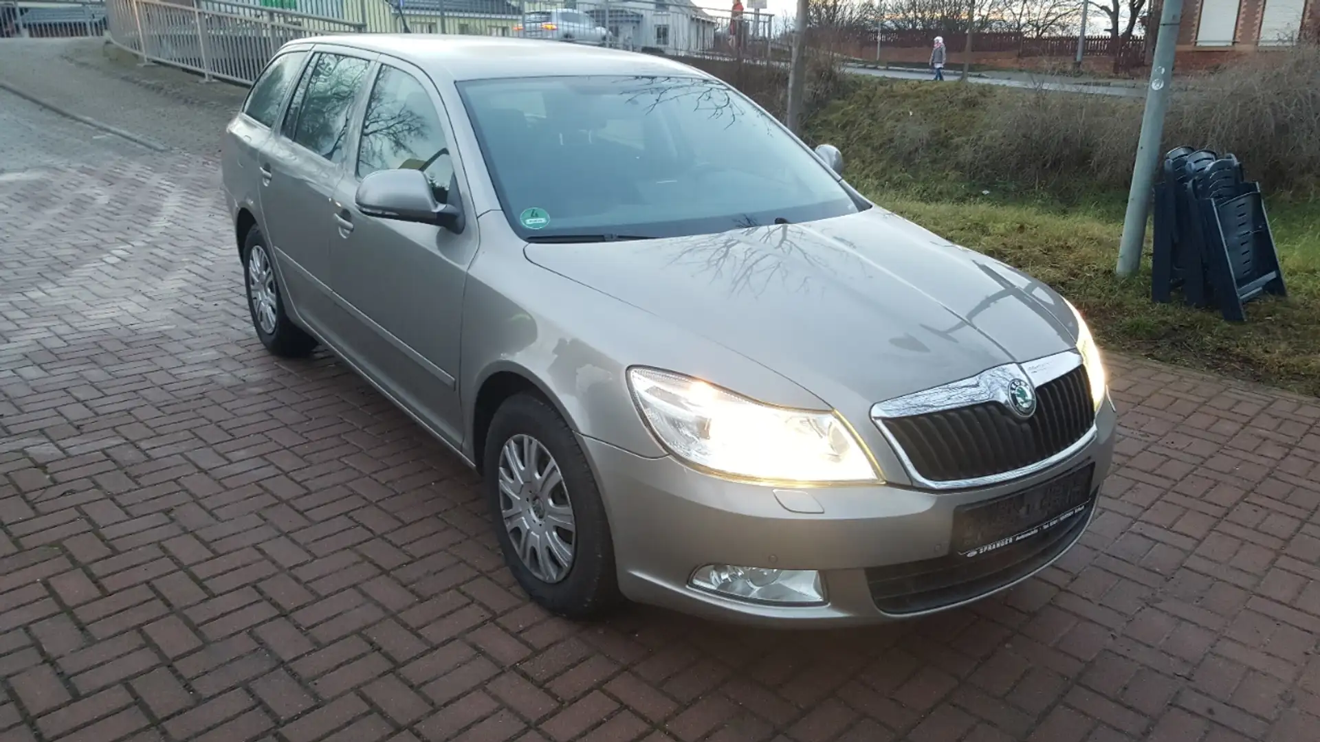 Skoda Octavia ***   Getriebeschaden  *** Beige - 1