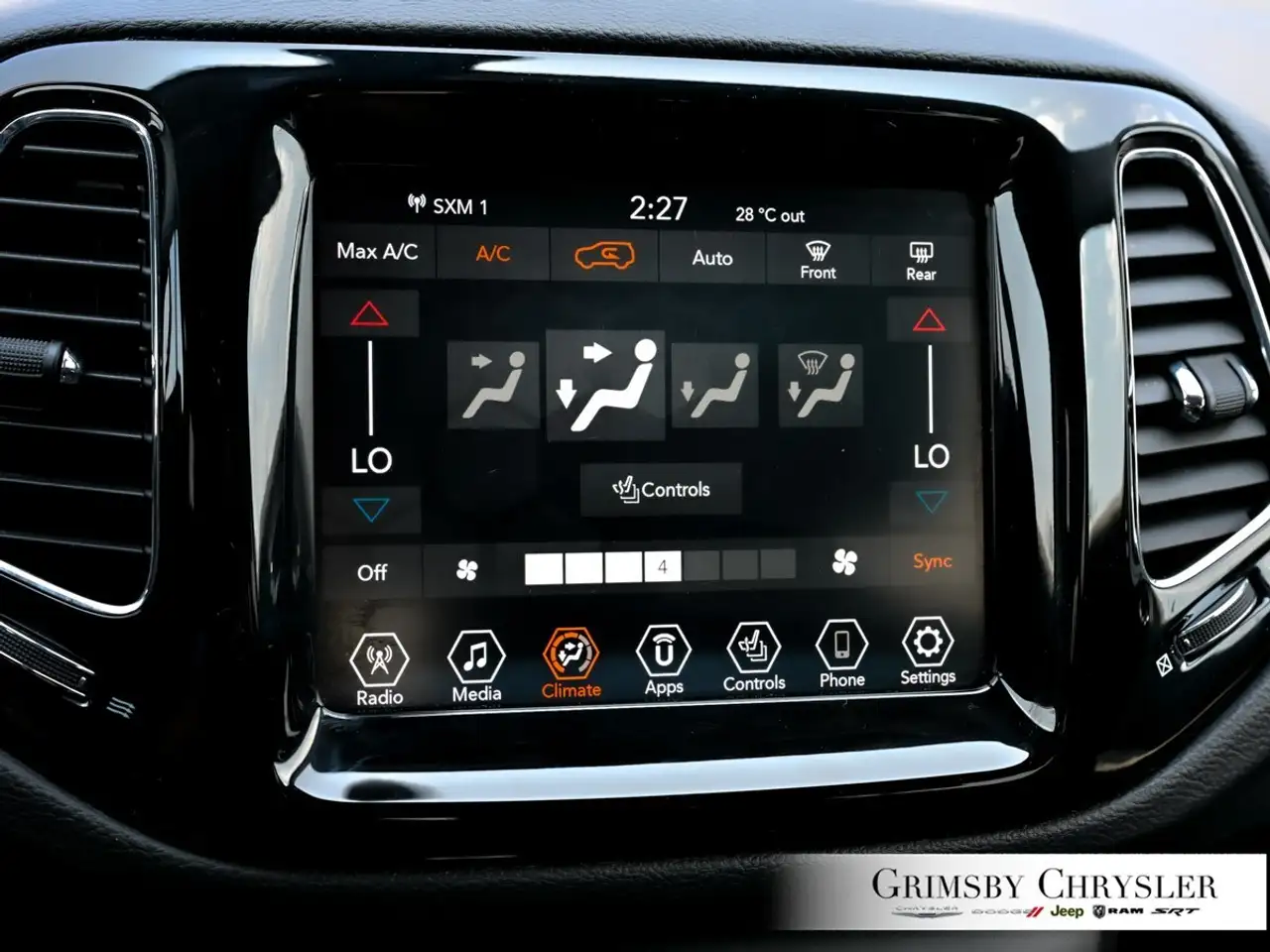 Jeep Compass photo Jeep Compass