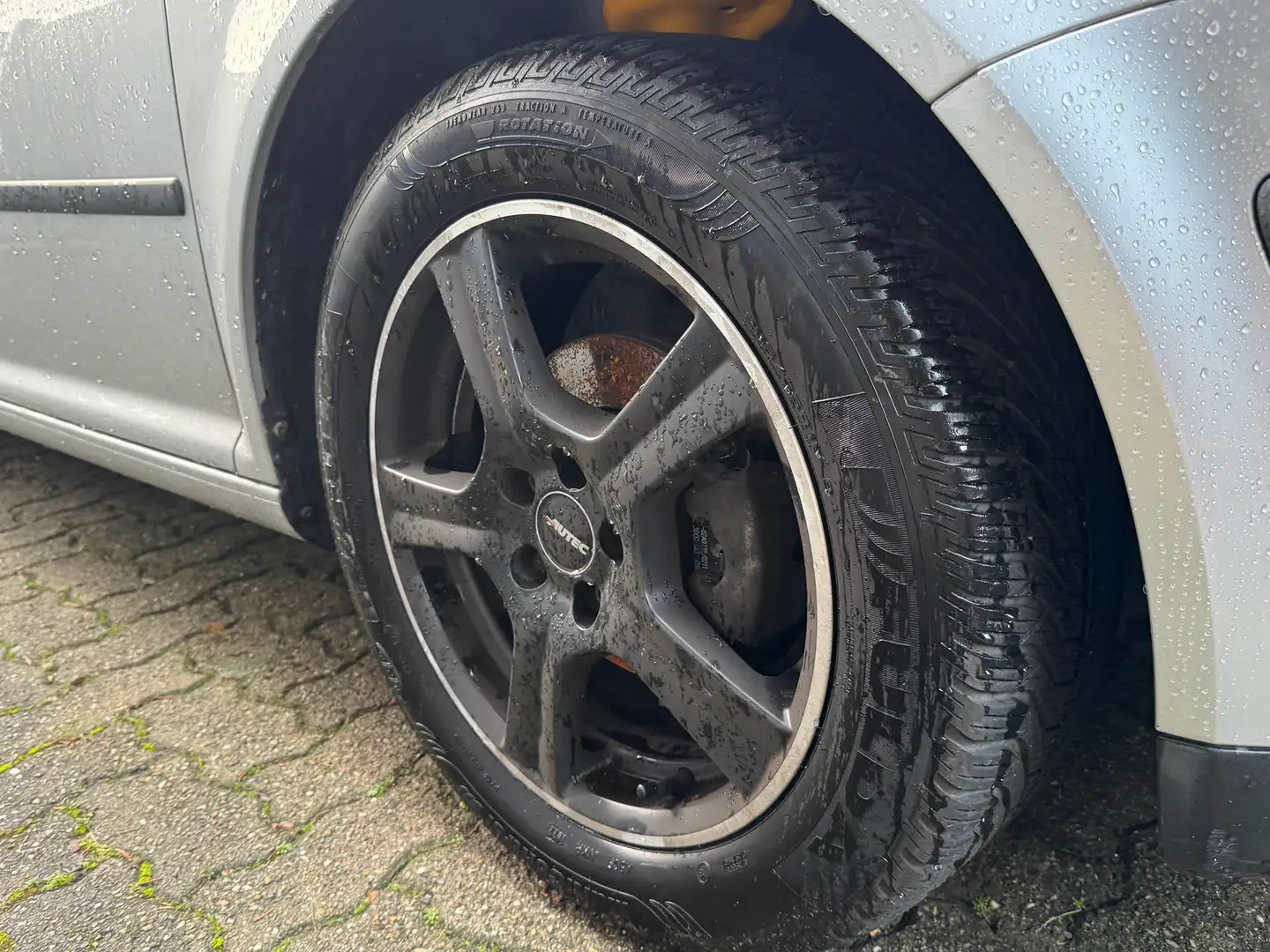 Volkswagen Golf Golf 1.4 Edition Grau - 2