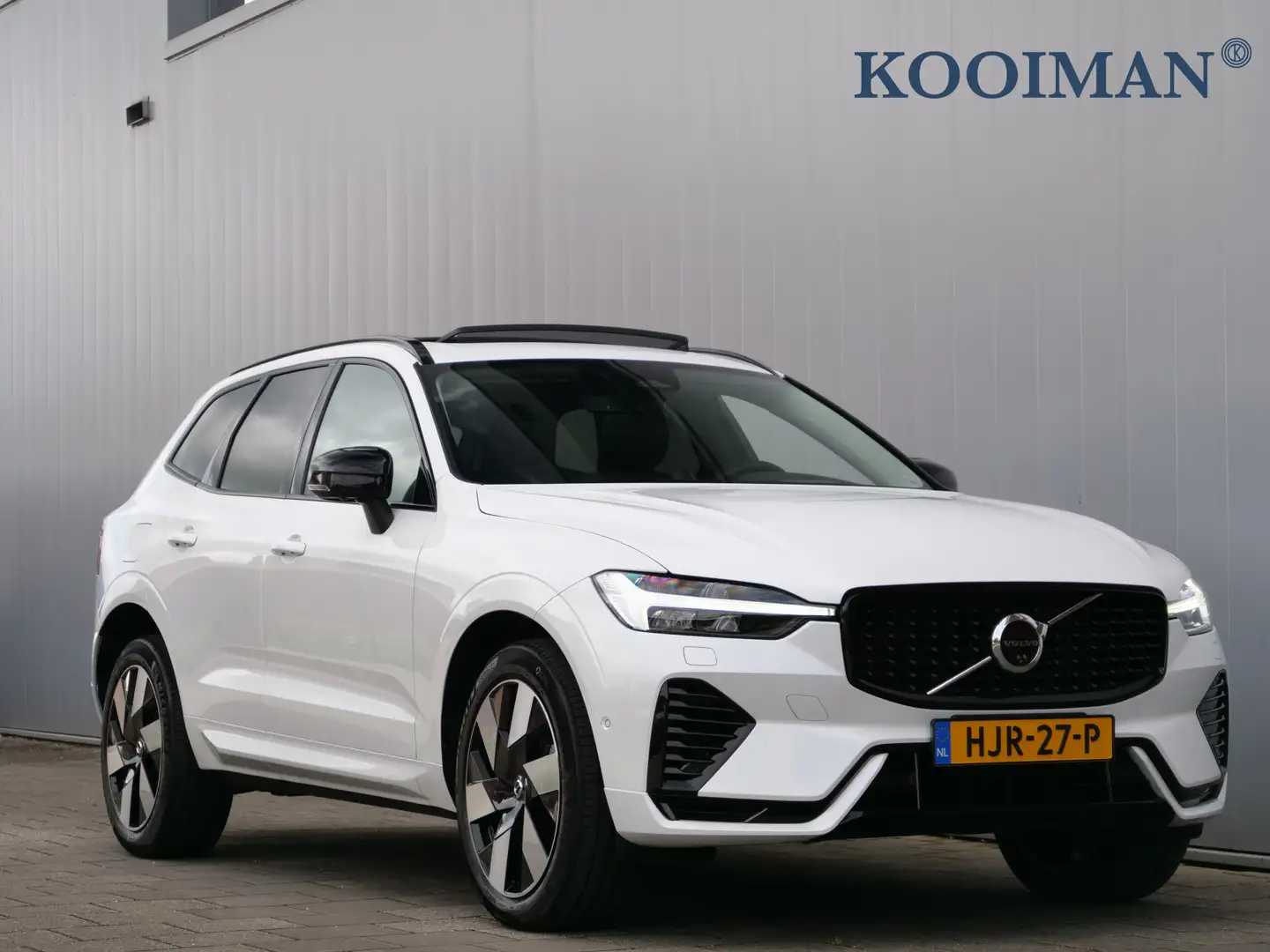 Volvo XC60 2.0 T6 350pk Plug-in hybrid AWD Ultimate Dark Navi Blanc - 1