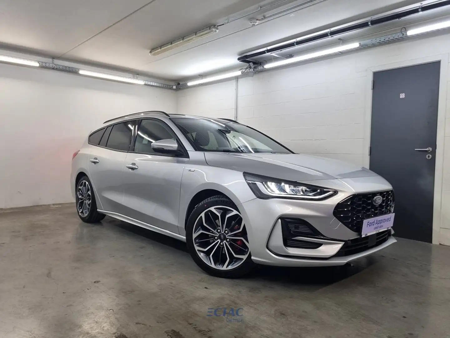 Ford Focus ST-Line X 155pk Automaat - Garantie tot 02/2029!! Gris - 2