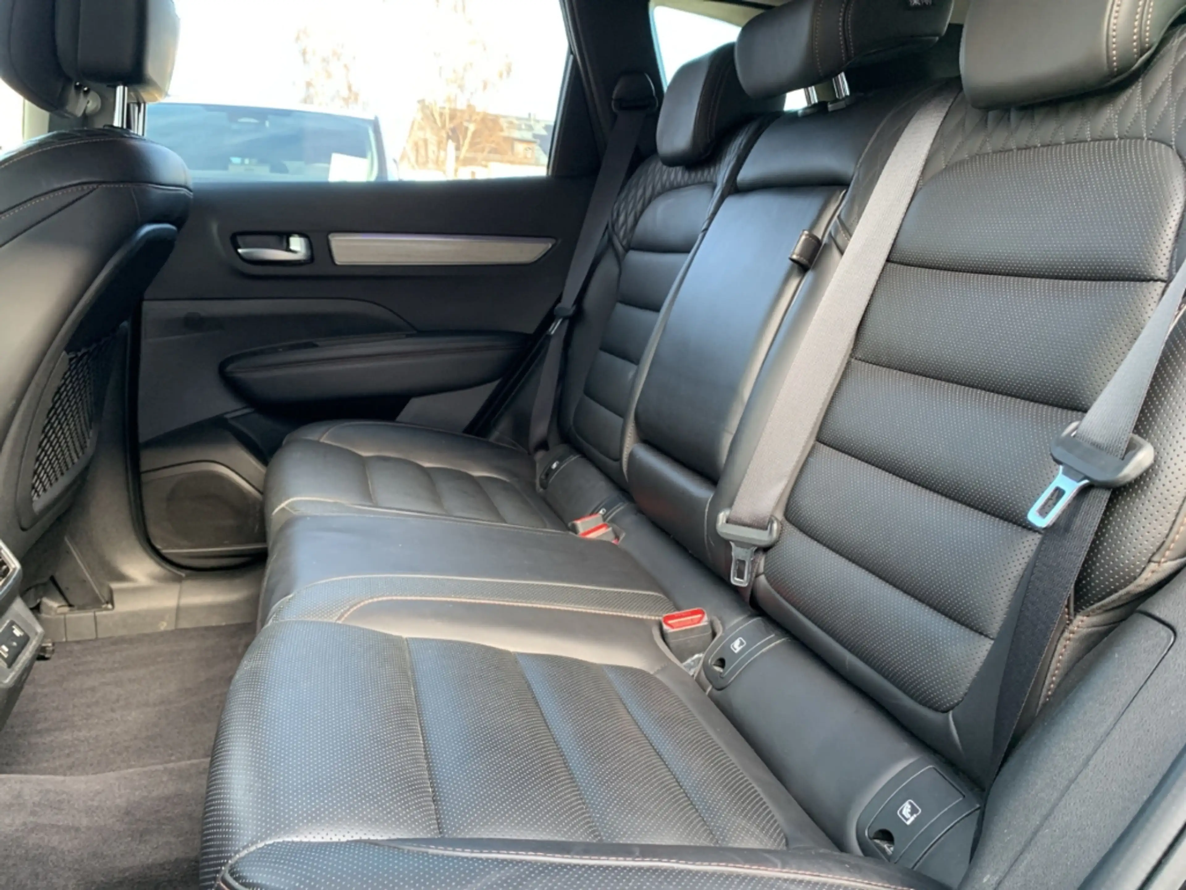Renault Koleos INITIALE PARIS 4x4 20 BLUE dCi Initiale Paris BOSE — photo 11