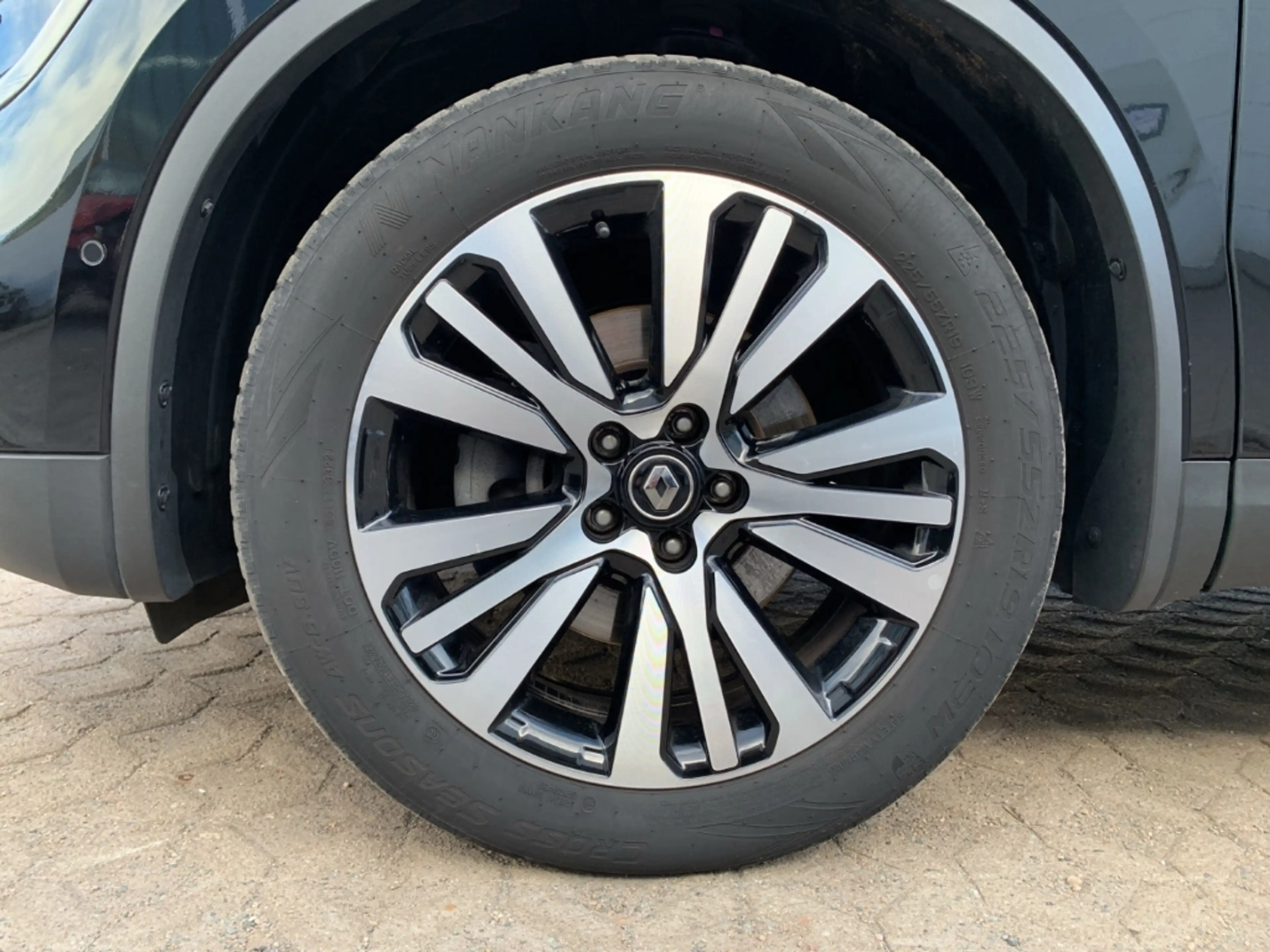 Renault Koleos INITIALE PARIS 4x4 20 BLUE dCi Initiale Paris BOSE — photo 13