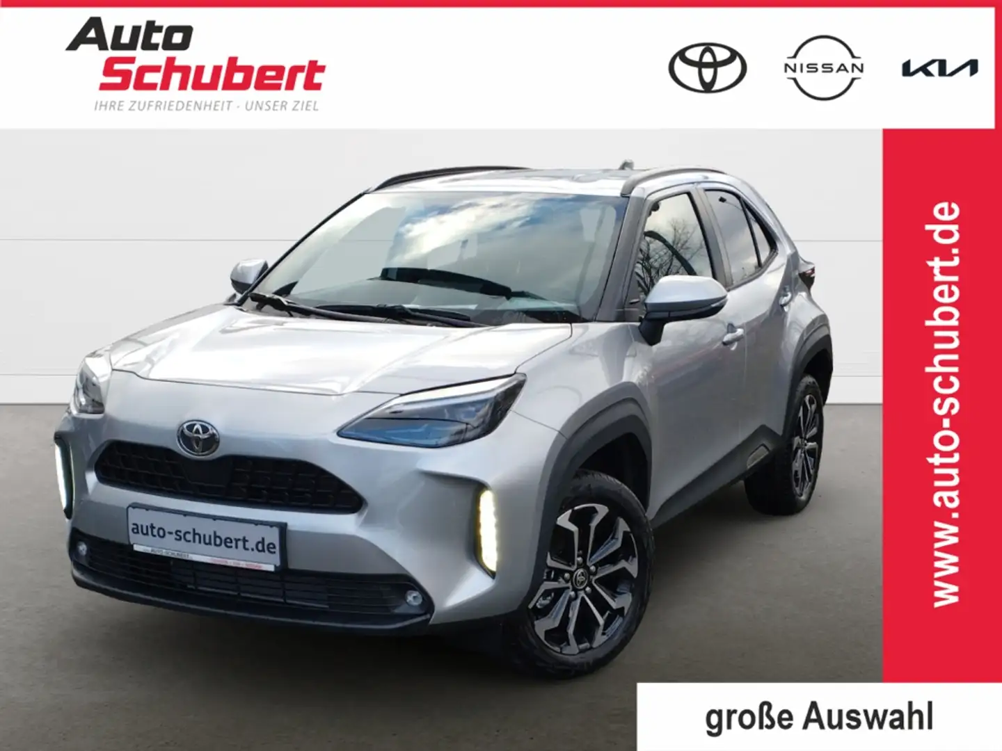 Toyota Yaris Cross 1,5l 4x2 Teamplayer Navi LED Sitzheiz. vorn Lenkra Argent - 1
