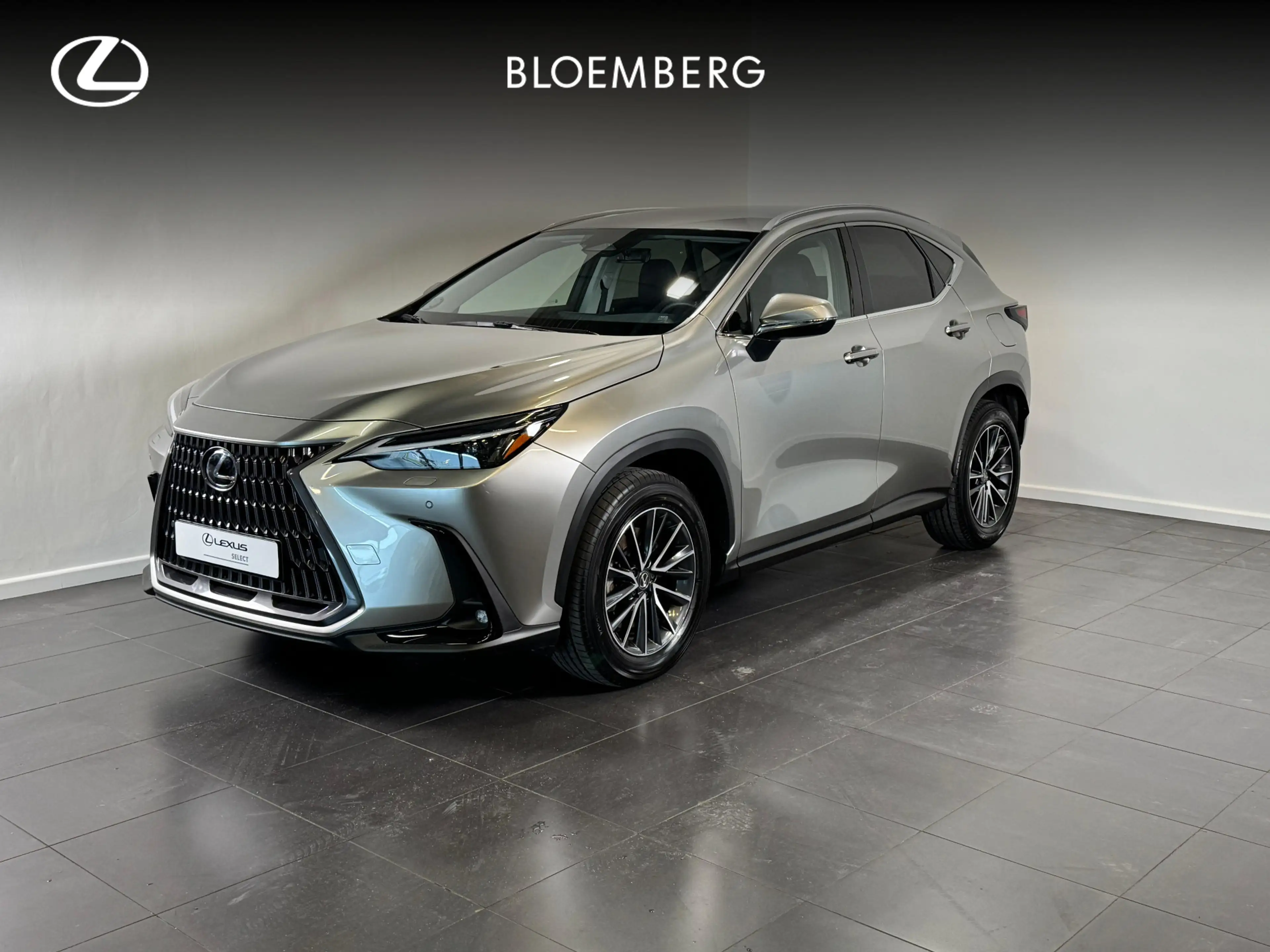 Lexus NX 450h+ AWD Luxury Line | Trekhaak | Stuur -en stoelverwar