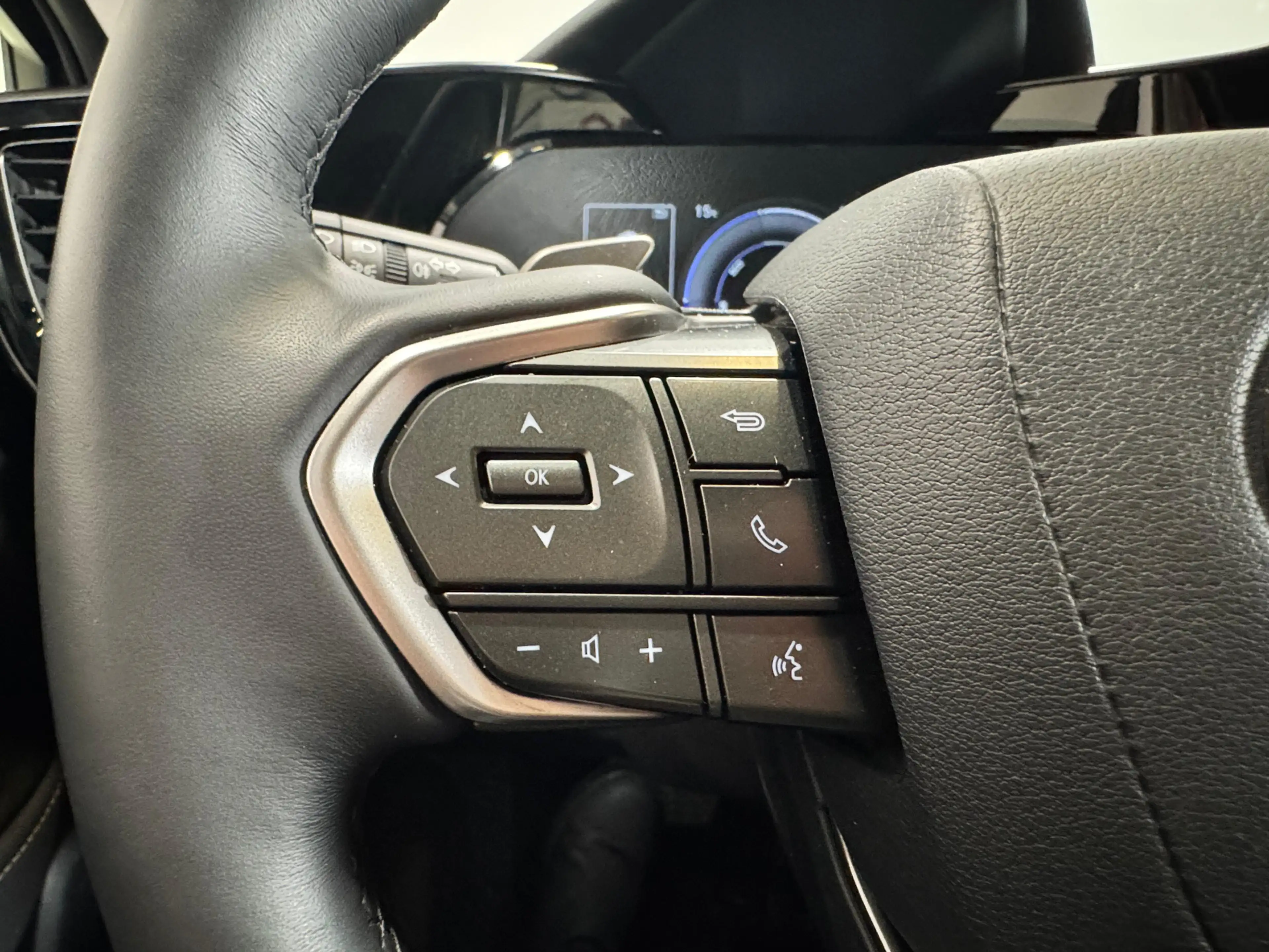 Lexus NX 450h+ AWD Luxury Line | Trekhaak | Stuur -en stoelverwar — photo 15