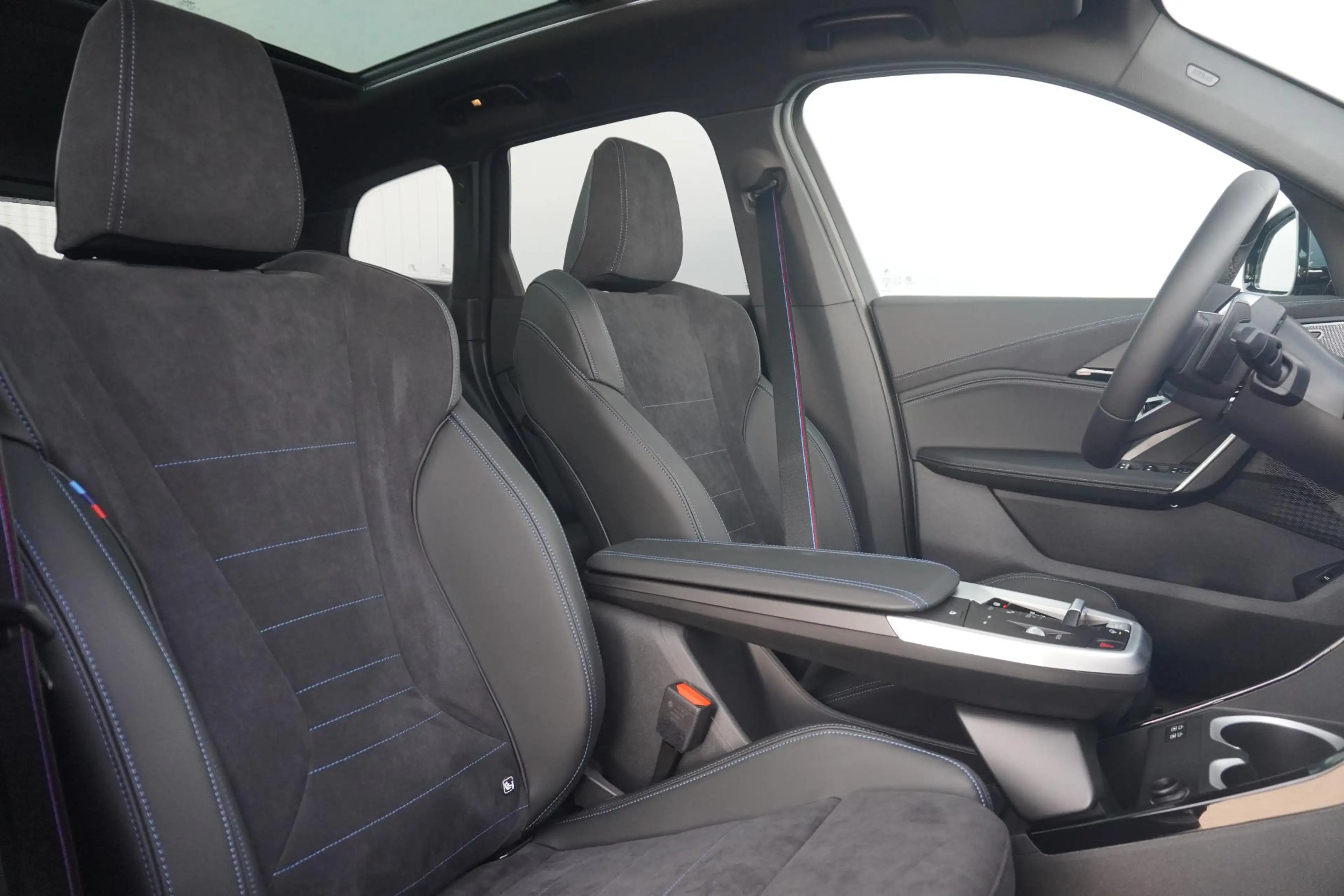 BMW X1 xDrive25e | — photo 4