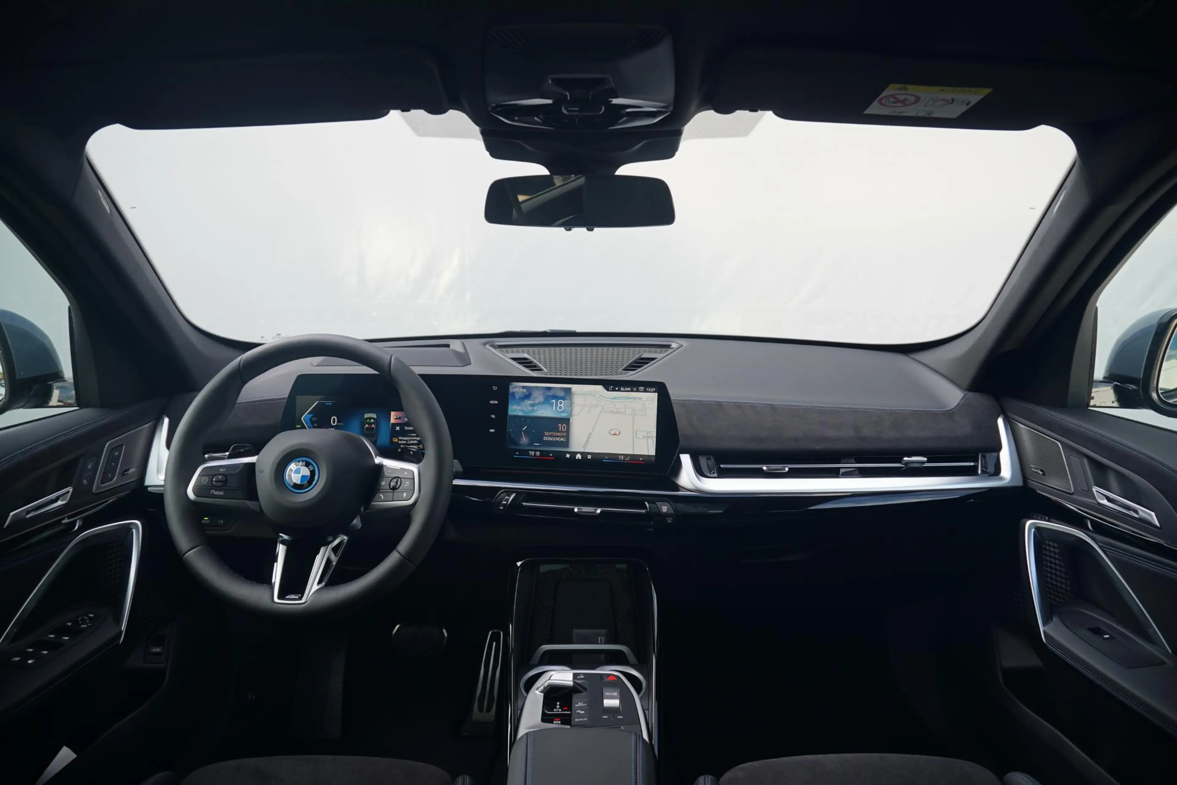BMW X1 xDrive25e | — photo 3