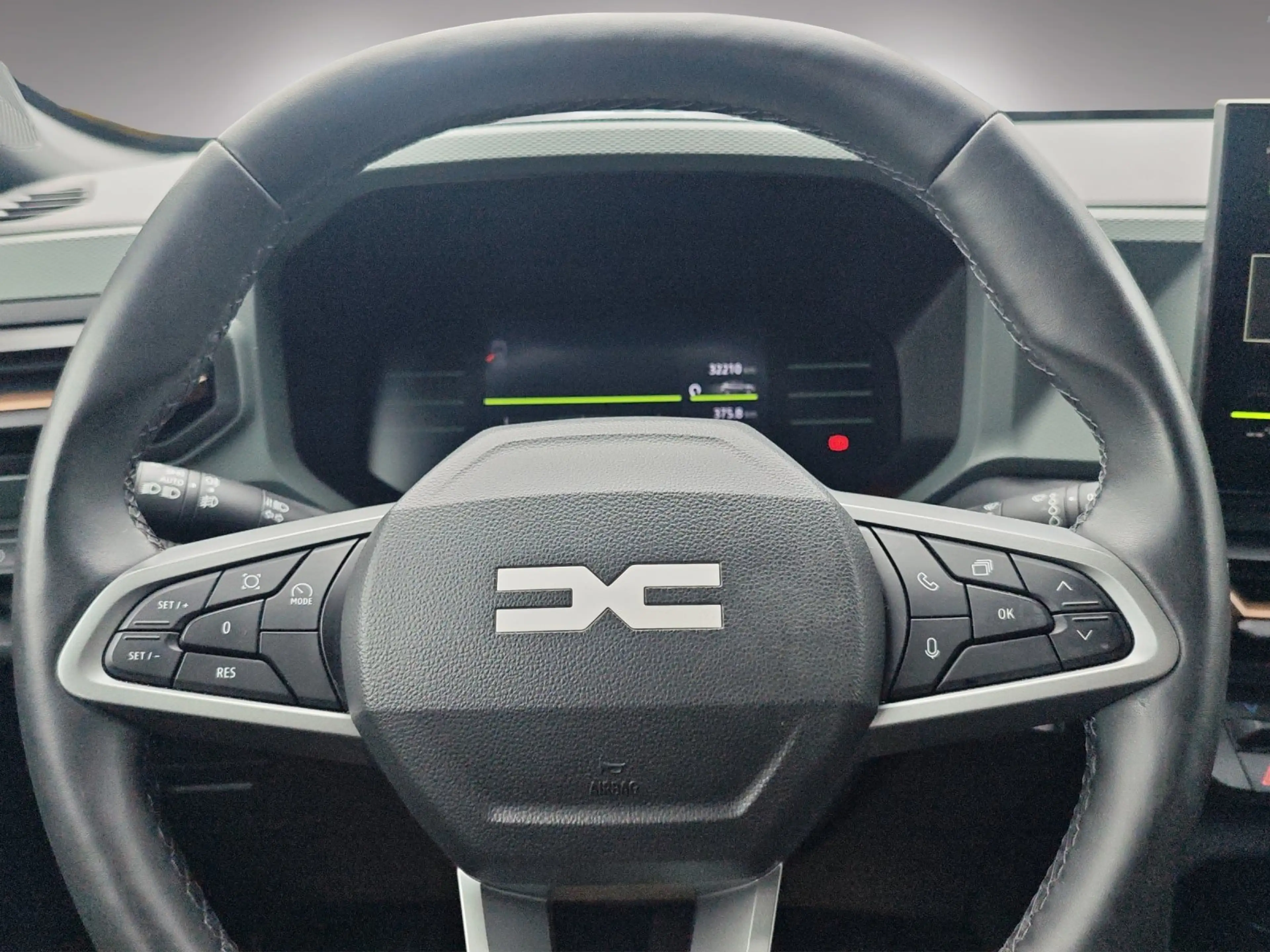 Dacia Duster Duster Extreme Hybrid 140 — photo 12