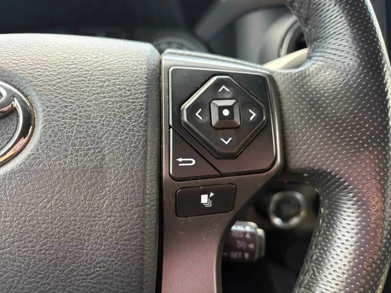 Toyota Tacoma photo Toyota Tacoma