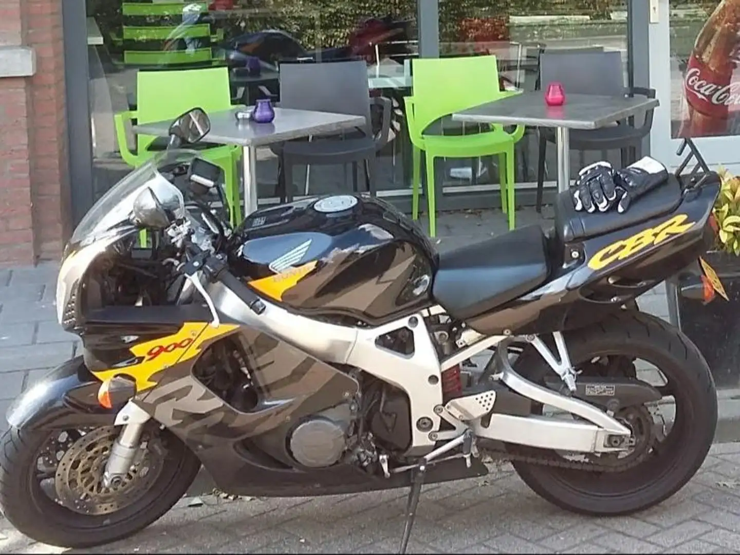 Honda CBR 900 Fireblade Zwart - 1