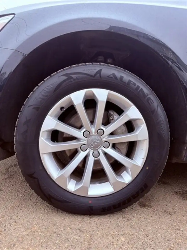 Audi Q5 снимка Audi Q5