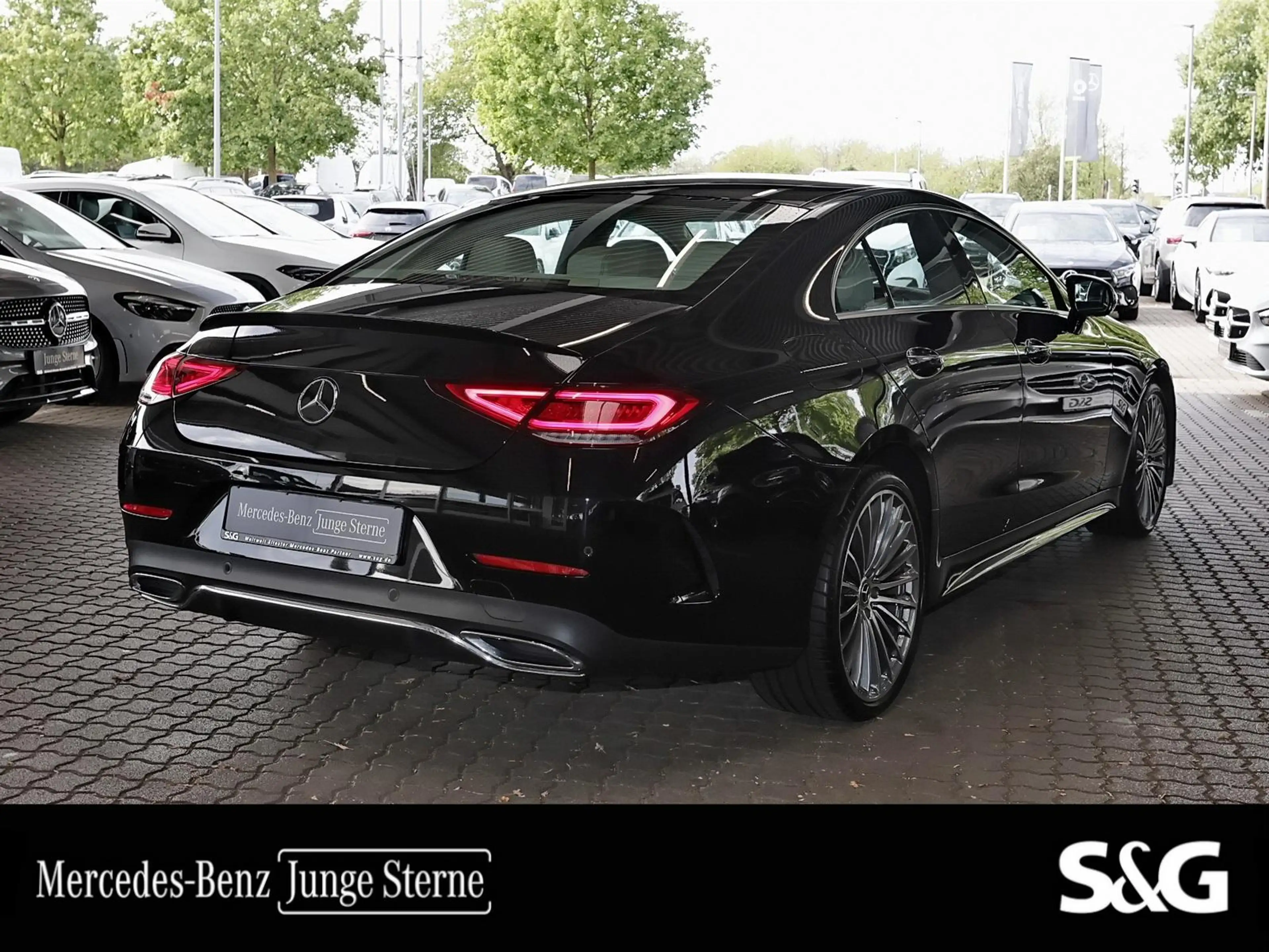 Mercedes-Benz CLS 300 d 4M AMG M-LED+360°+20+Sitzh.+MBUX — photo 3
