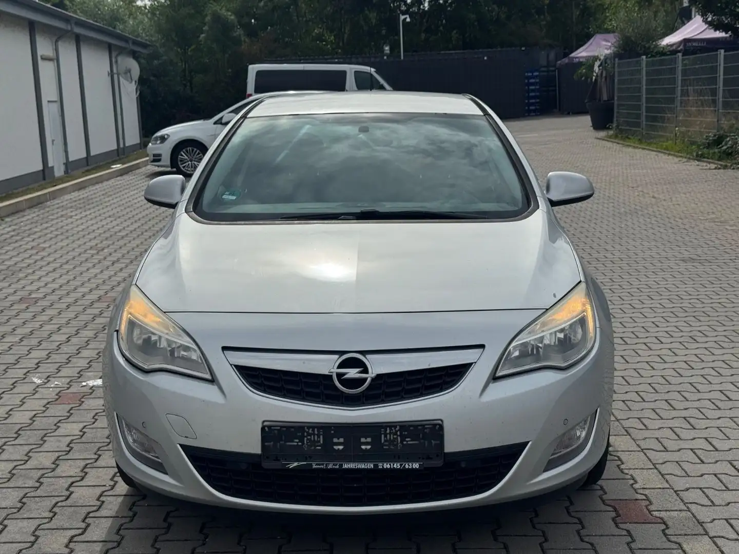 Opel Astra J Design Edition PDC*Tempomat*SHZ und LHZ Argent - 2