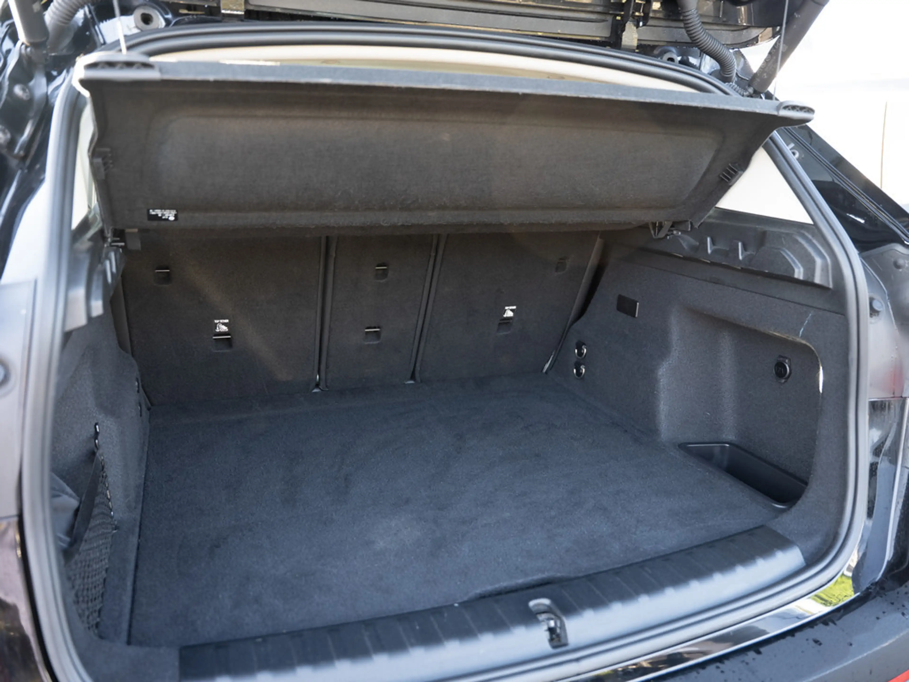 BMW iX1 xDrive30 xLine PANO LED NAVI KAMERA SHZ — photo 11