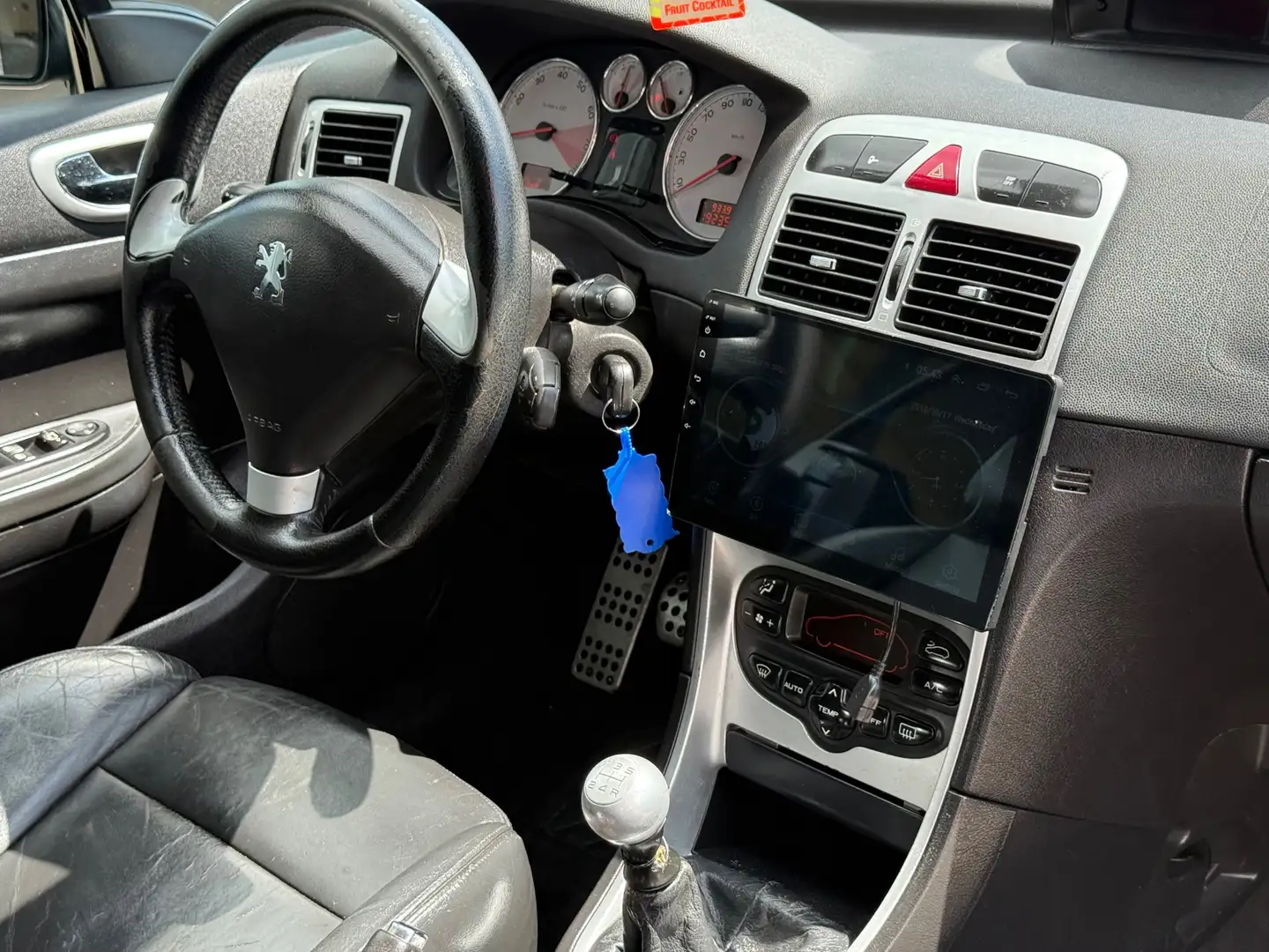 Peugeot 307 CC 2.0-16V Airco leder bekleding Nieuwe Apk Zwart - 2