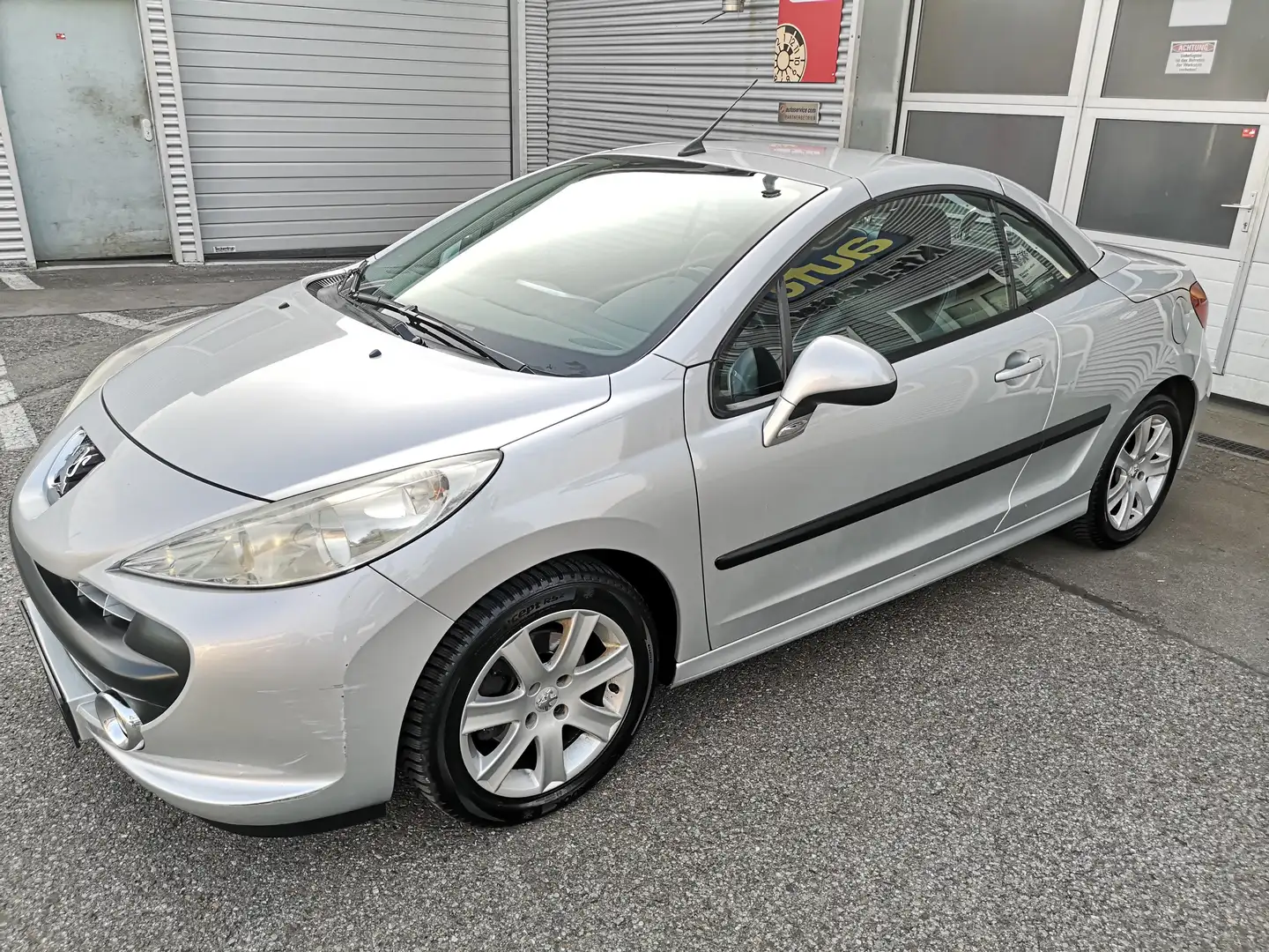 Peugeot 207 1.6 HDI Sport Vollleder Klima Scheckheft gepflegt Grau - 1