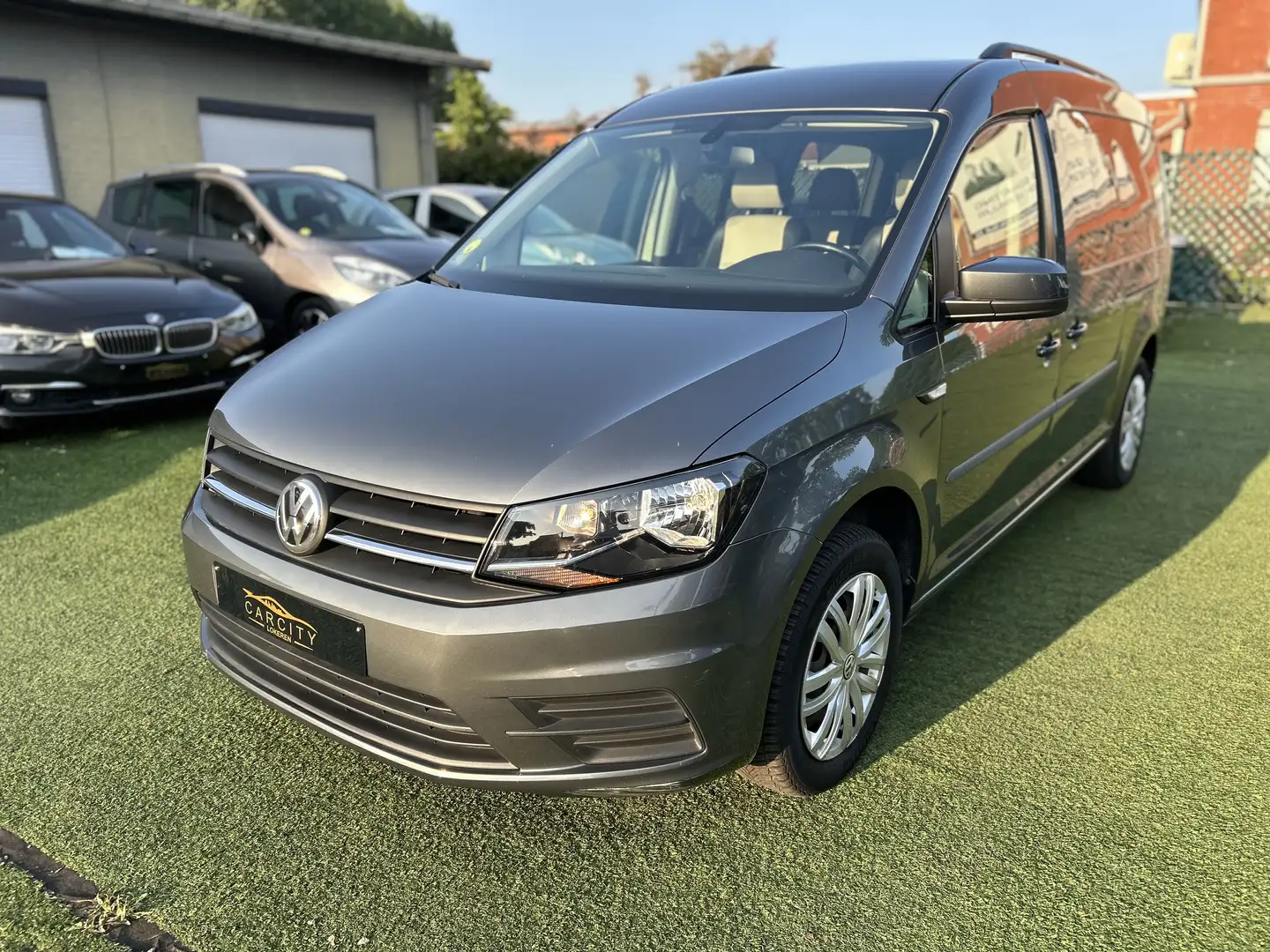Volkswagen Caddy Maxi 2.0 TDi DSG*1STE EIGENAAR*7 ZIT*CAMERA*CRUISE Grey - 1