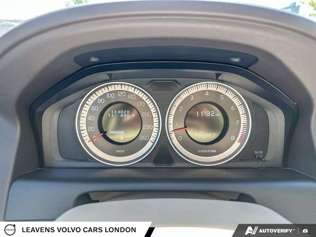 2012 Volvo XC60 T6 | Local Trade | Safety Certified | Heated Seats thumb 13