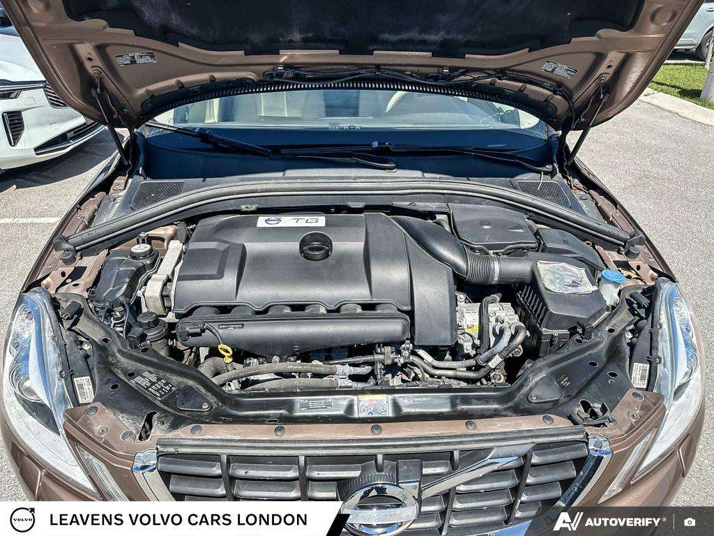2012 Volvo XC60 T6 | Local Trade | Safety Certified | Heated Seats thumb 8