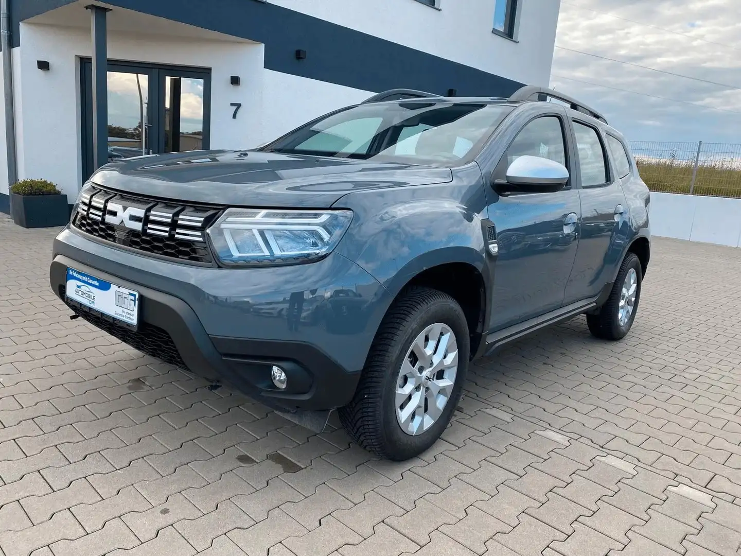 Dacia Duster II Expression 4WD|SZH|CarPlay|KLIMA|1Hd| Grau - 1