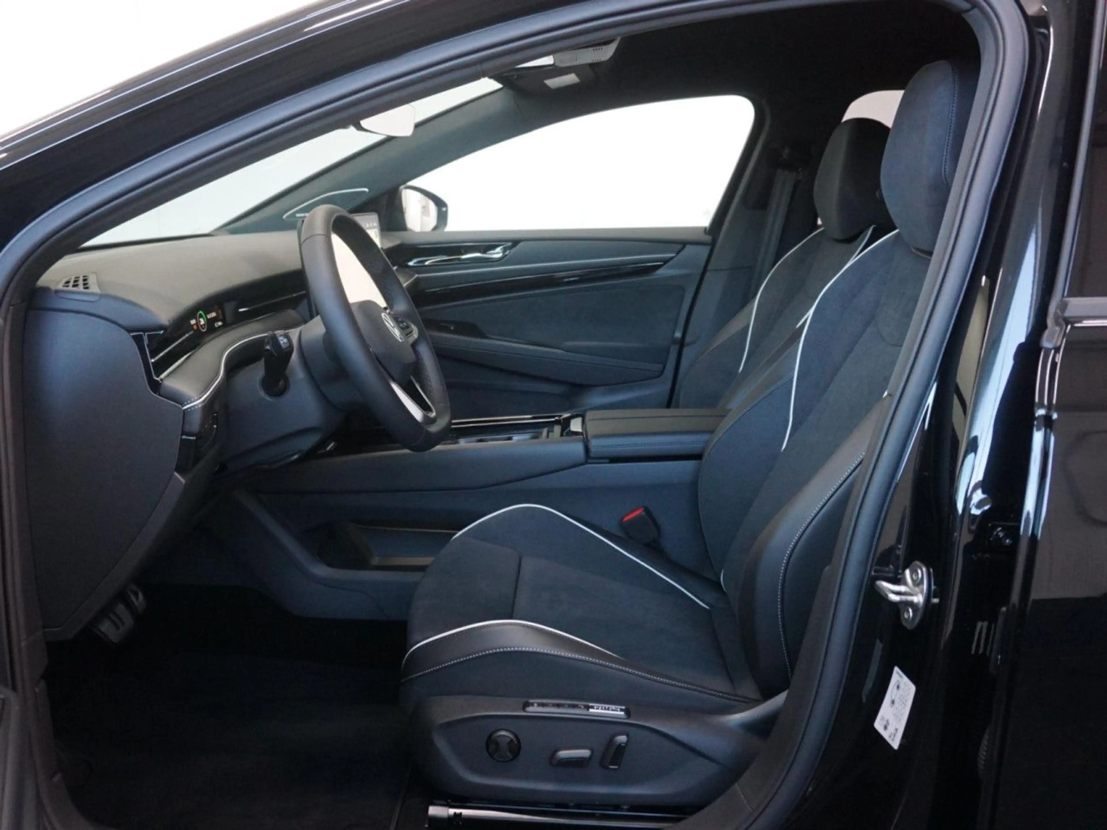 Volkswagen ID.7 Tourer Pro S 210 kW (286 PS) 86 kWh Bluetooth — photo 8