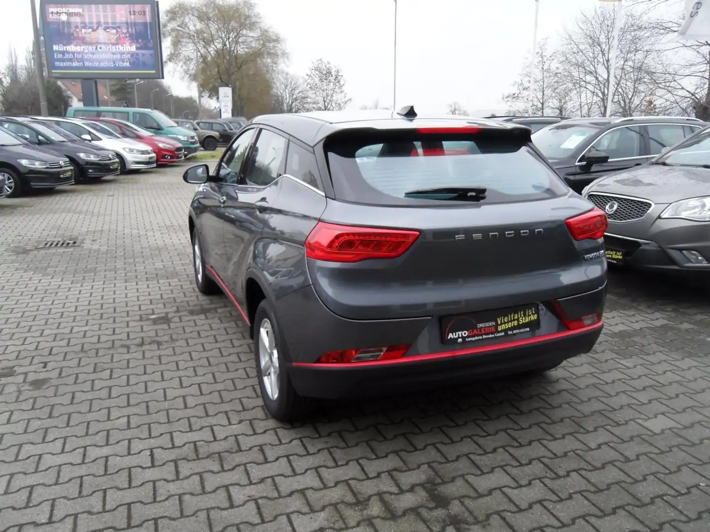 DFSK Fengon Vorführwagen Grau - 2