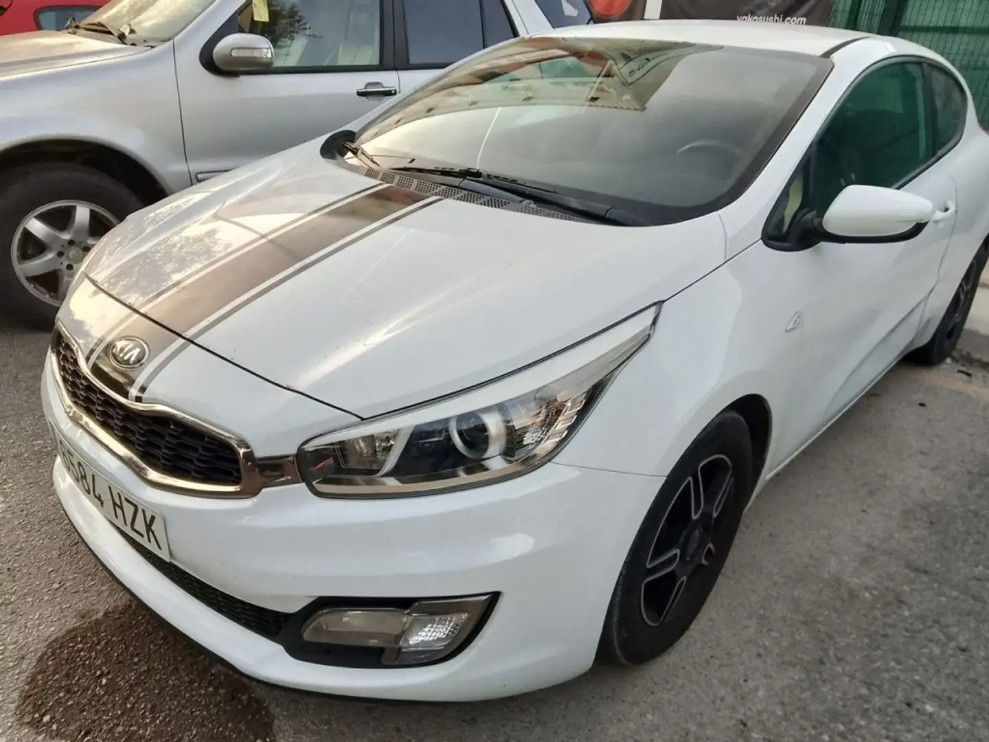 Kia Ceed / cee'd Pequeño Manual de 3 Puertas - 1