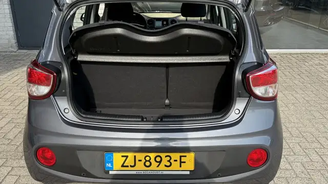 Hyundai I10 view 14