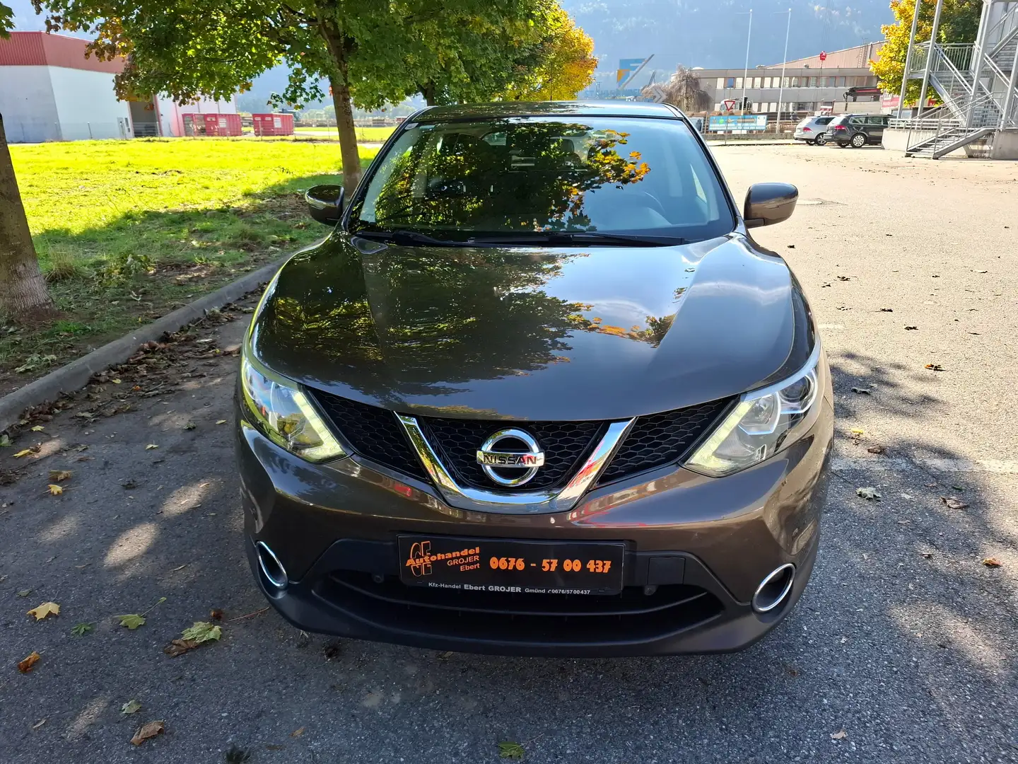Nissan Qashqai 1,6 Dci  4x4  Allrad Braun - 1