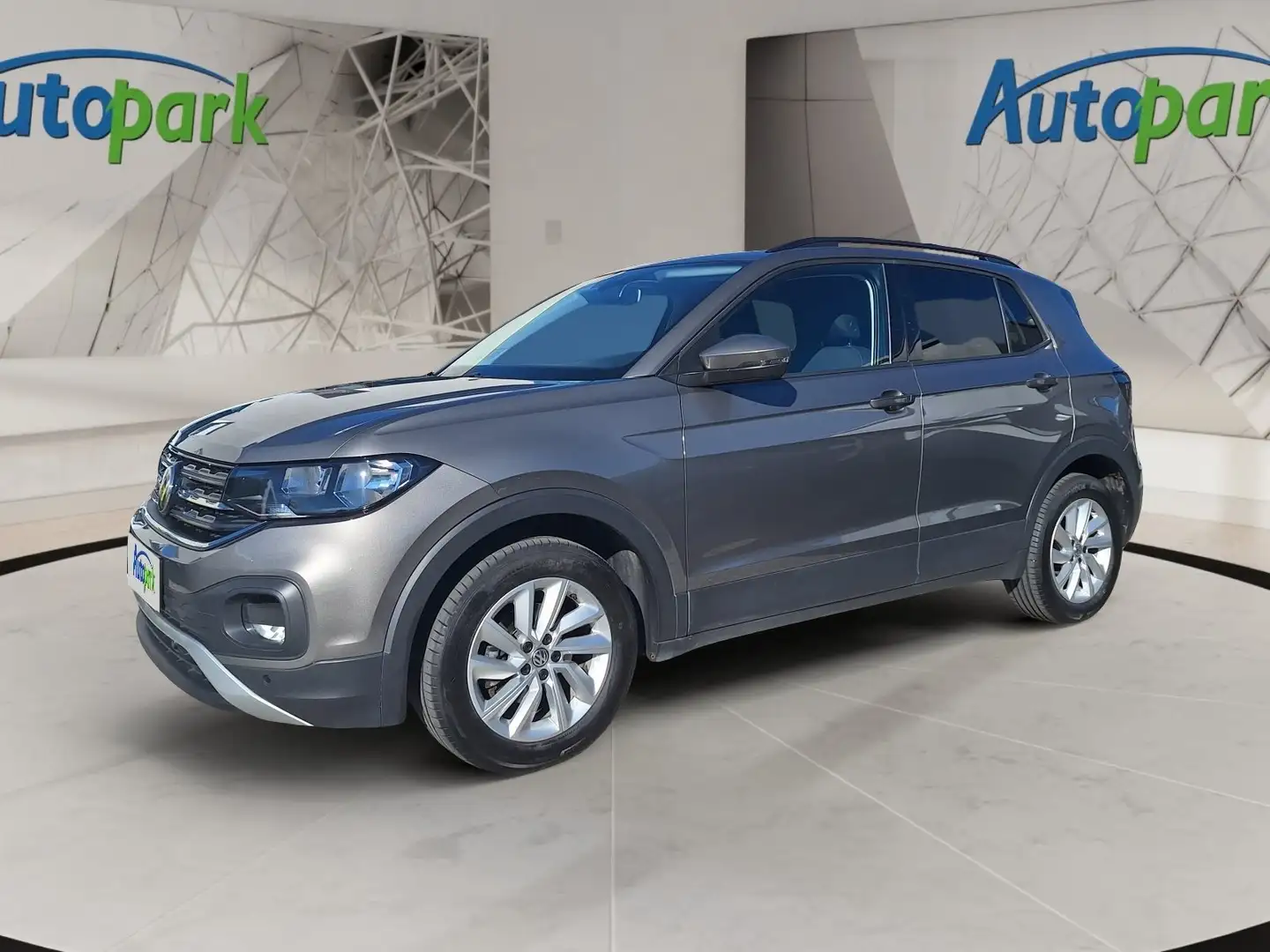 Volkswagen T-Cross 1,0 TSI LIFE OPF Life Grijs - 1