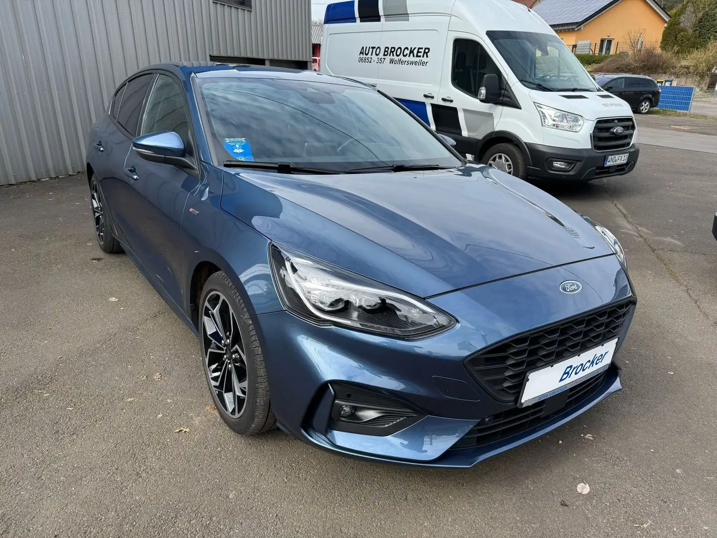 Ford Focus ST-Line Blau - 2