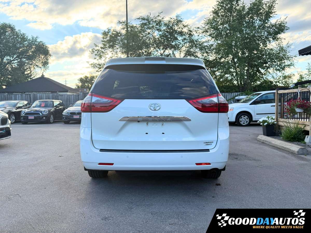 2020 Toyota Sienna Limited AWD FULLY LOADED ONE OWNER DEALER SERVICED — снимка 1
