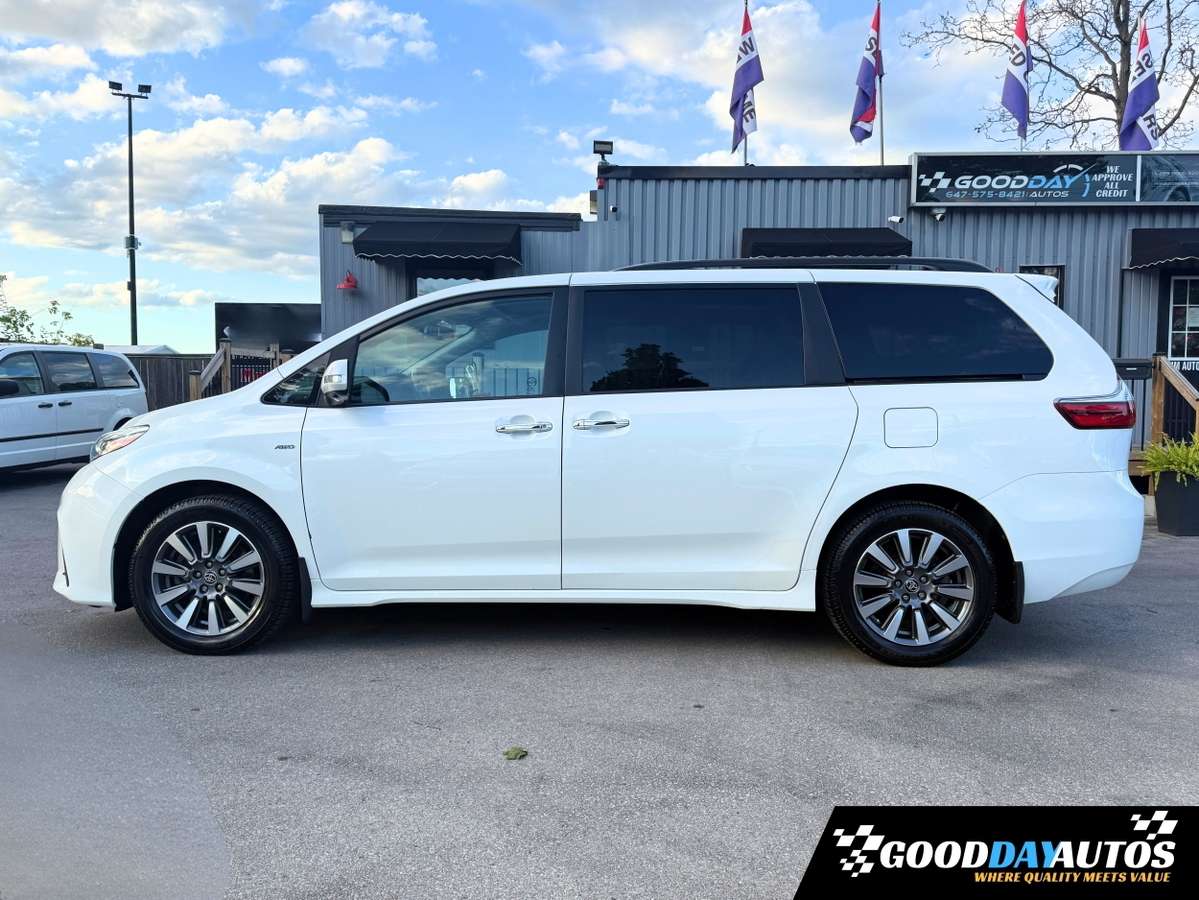 2020 Toyota Sienna Limited AWD FULLY LOADED ONE OWNER DEALER SERVICED — снимка 1