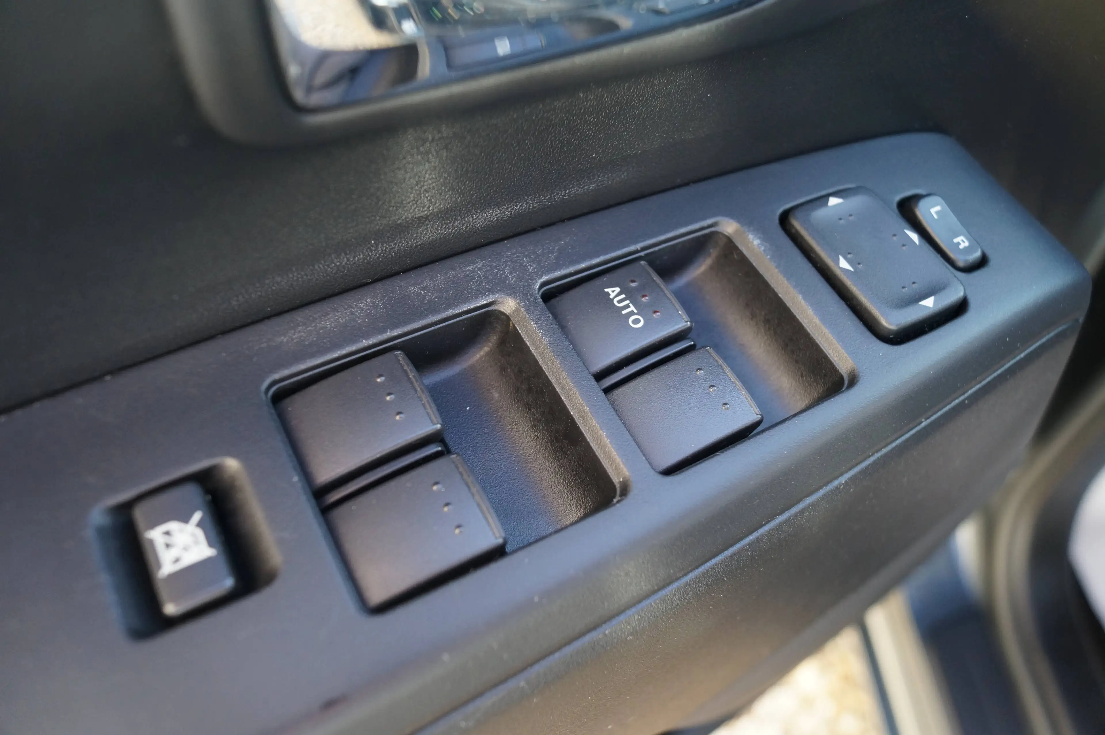 Mazda 5 Edition 40 Jahre 1.Hand*SHG*61tkm* — photo 14