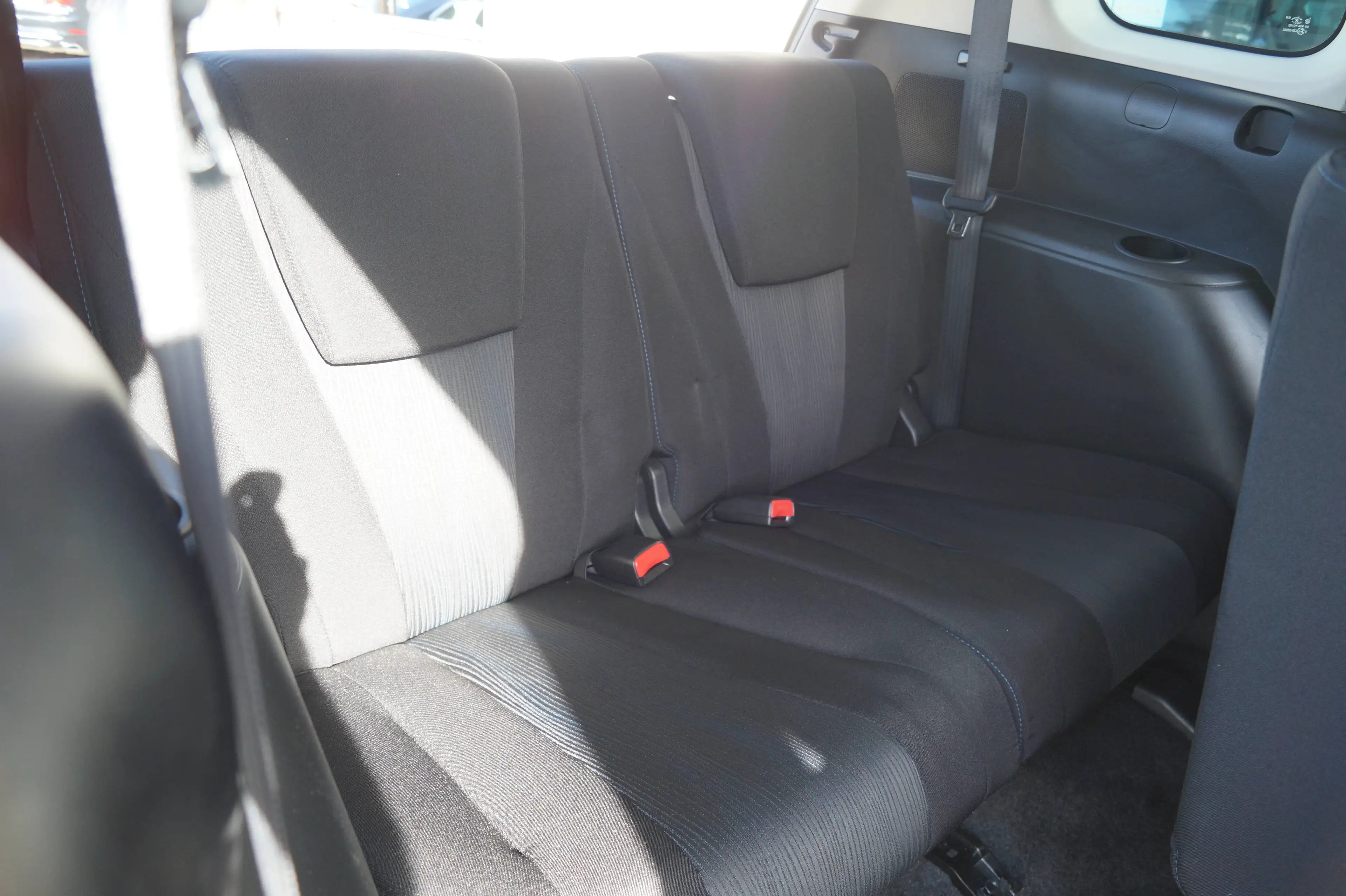 Mazda 5 Edition 40 Jahre 1.Hand*SHG*61tkm* — photo 17