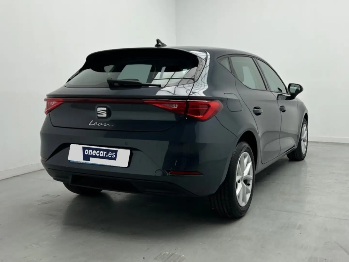 SEAT Leon 1.5 TSI STYLE XS 115CV 5P Gris - 2