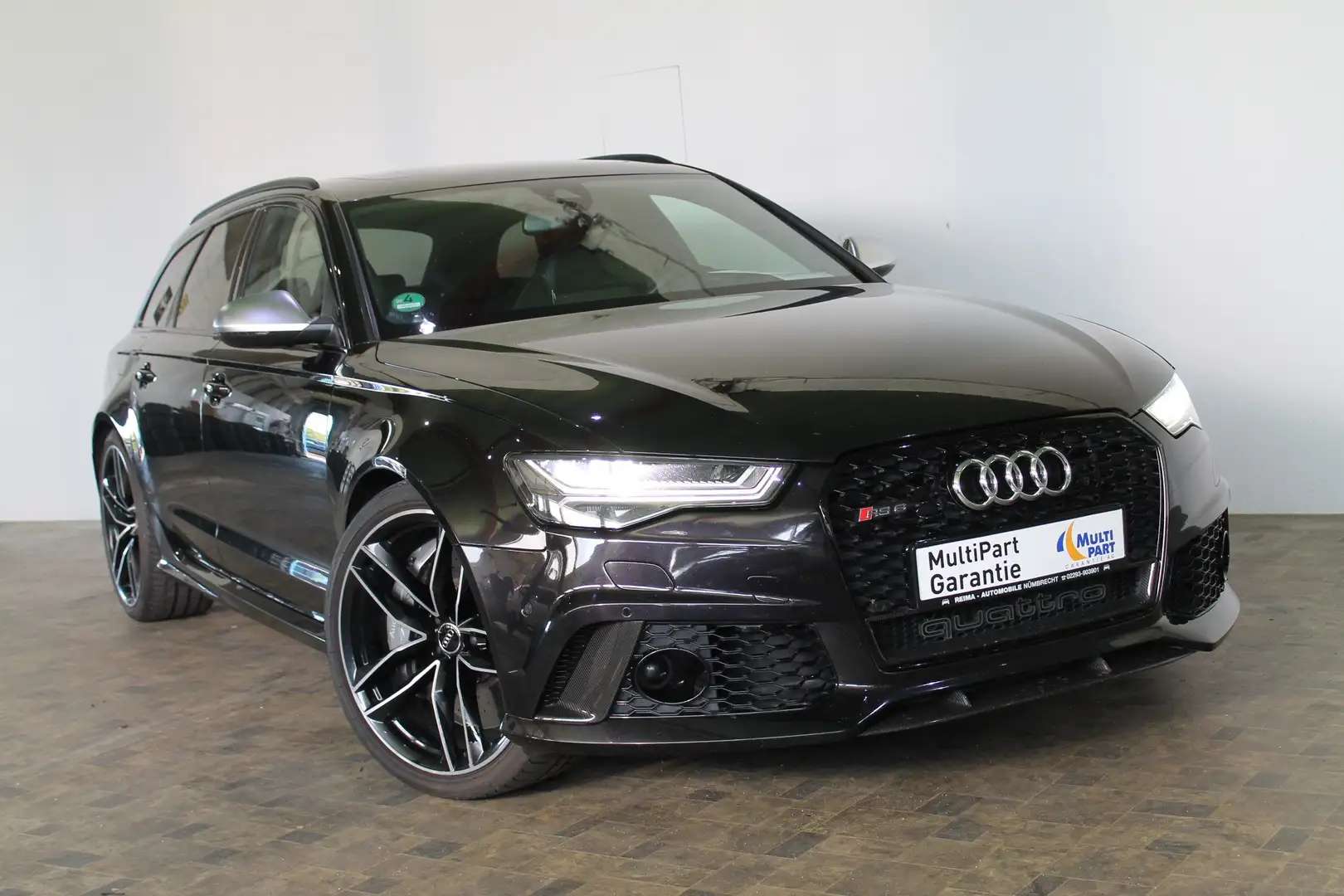 Audi RS6 4.0 TFSI quattro performance Schwarz - 2