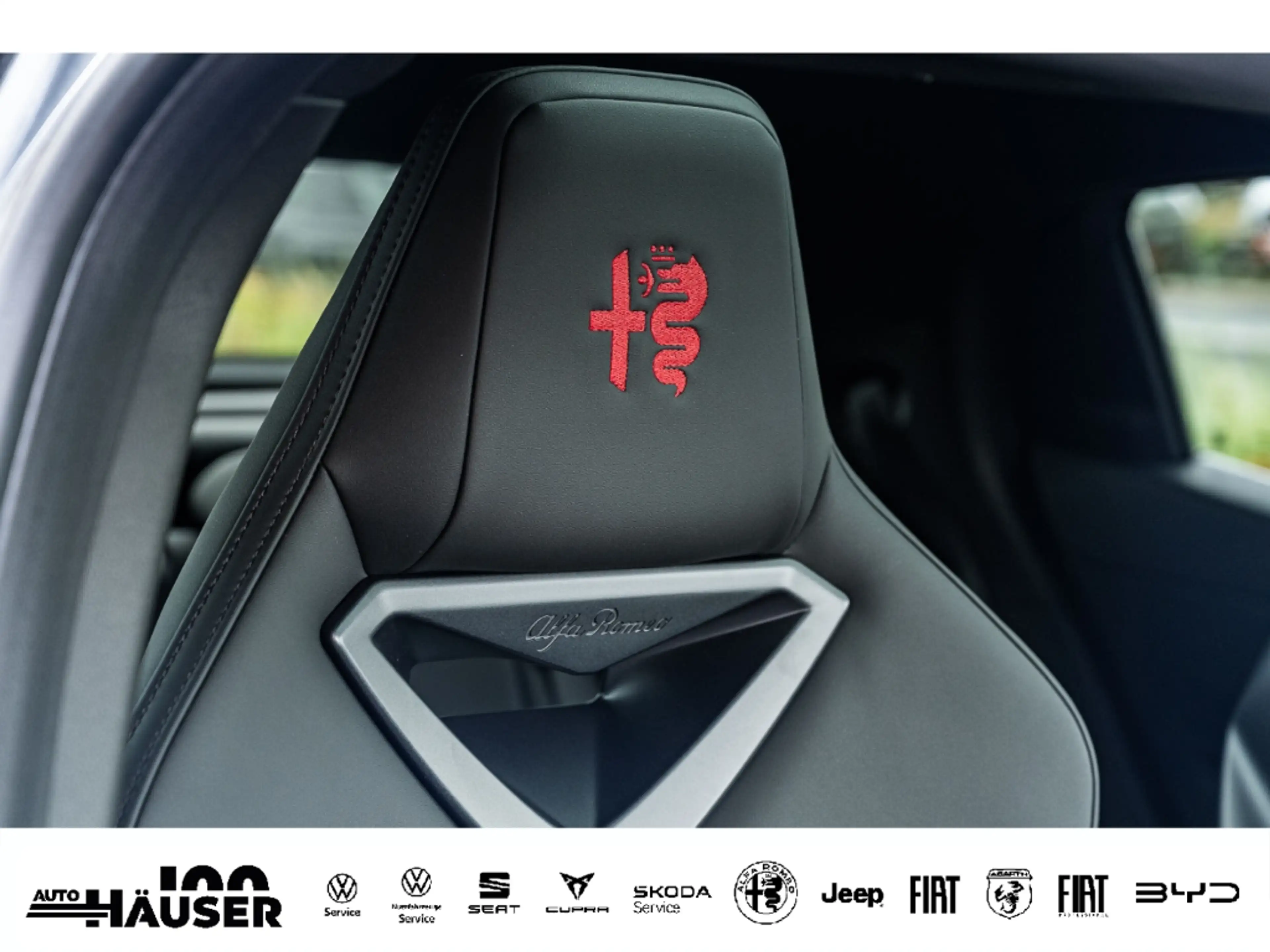 Alfa Romeo Junior Elettrica Veloce 280 54 kWh PANO EL. HECKKL. SABEL — photo 11