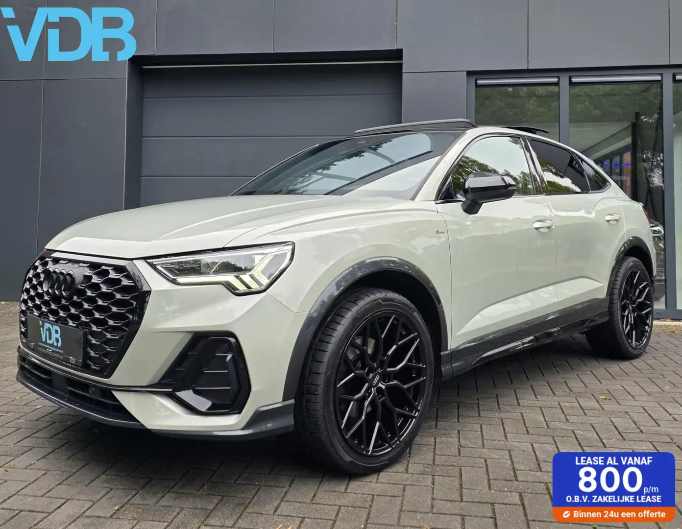 Audi Q3 Sportback 35 TFSI S-Line BLACK STYLE TAUSSILVER PA Zilver - 1